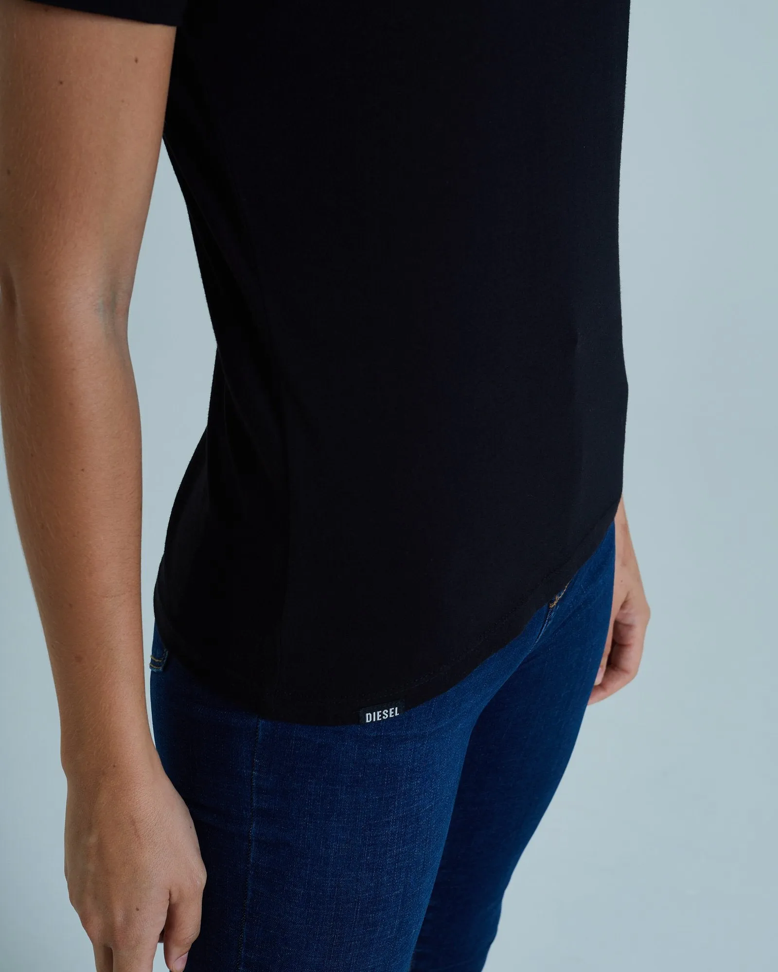 Ada Basic Tee Black Casual Active Wear Quick Dry Wear Fit
