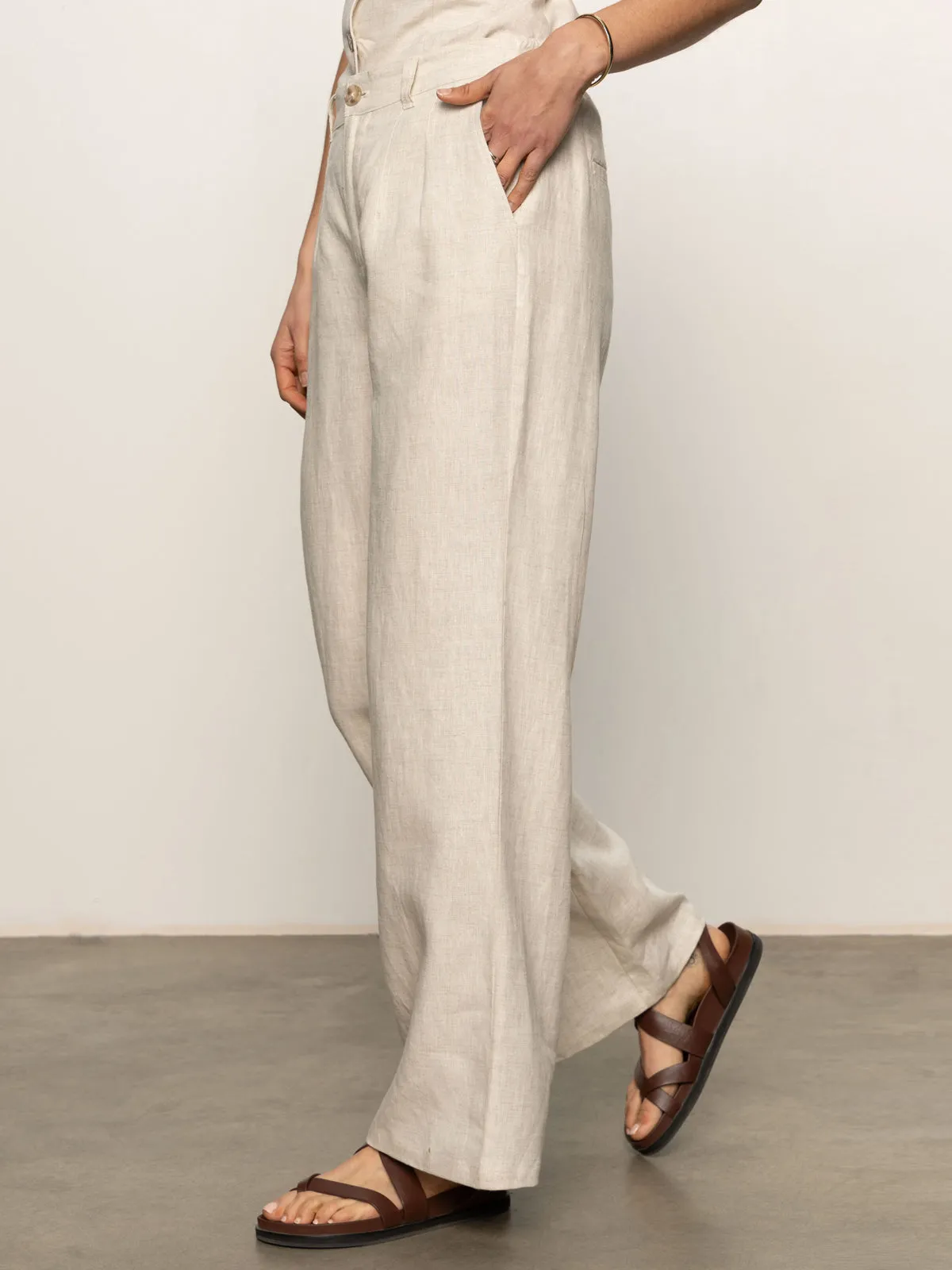 BreathableFabric Hopper Semi High Rise Pant Flax