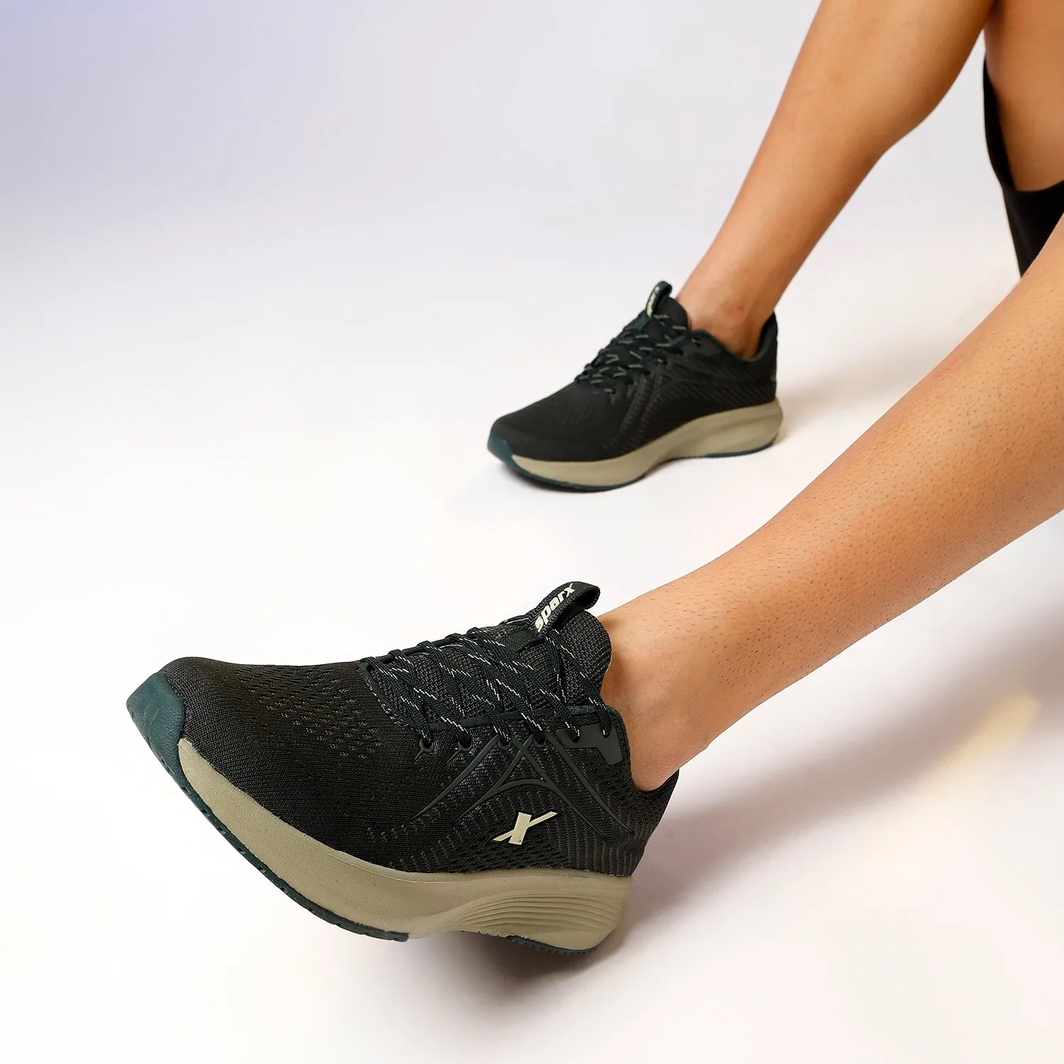 SPARX Running Shoes for Men SM 834 trendy shoe style running with a running vest