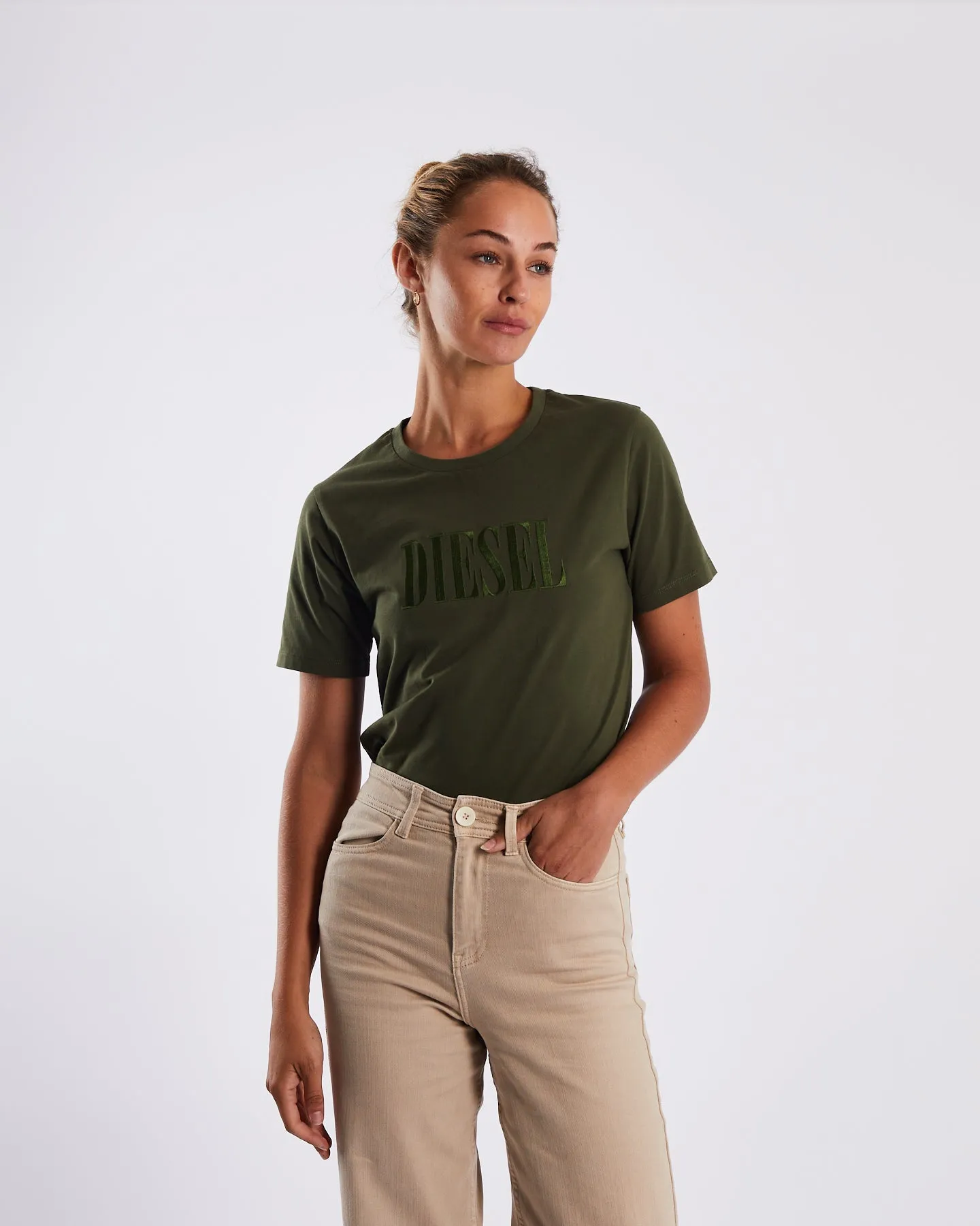 monochromatic Leandra T-Shirt Bayou Green