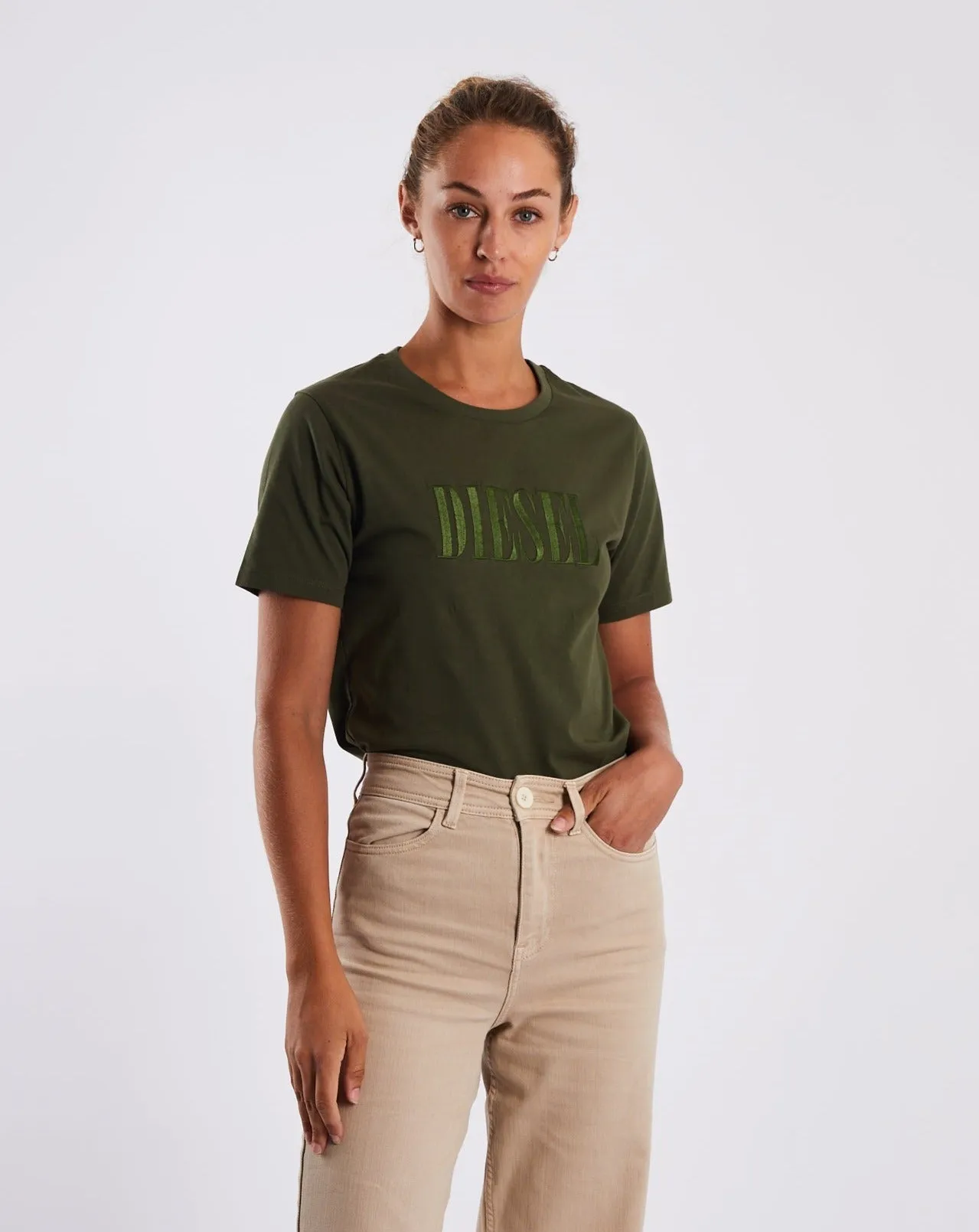 Cool and Comfortable Low Environmental Impact Leandra T-Shirt Bayou Green