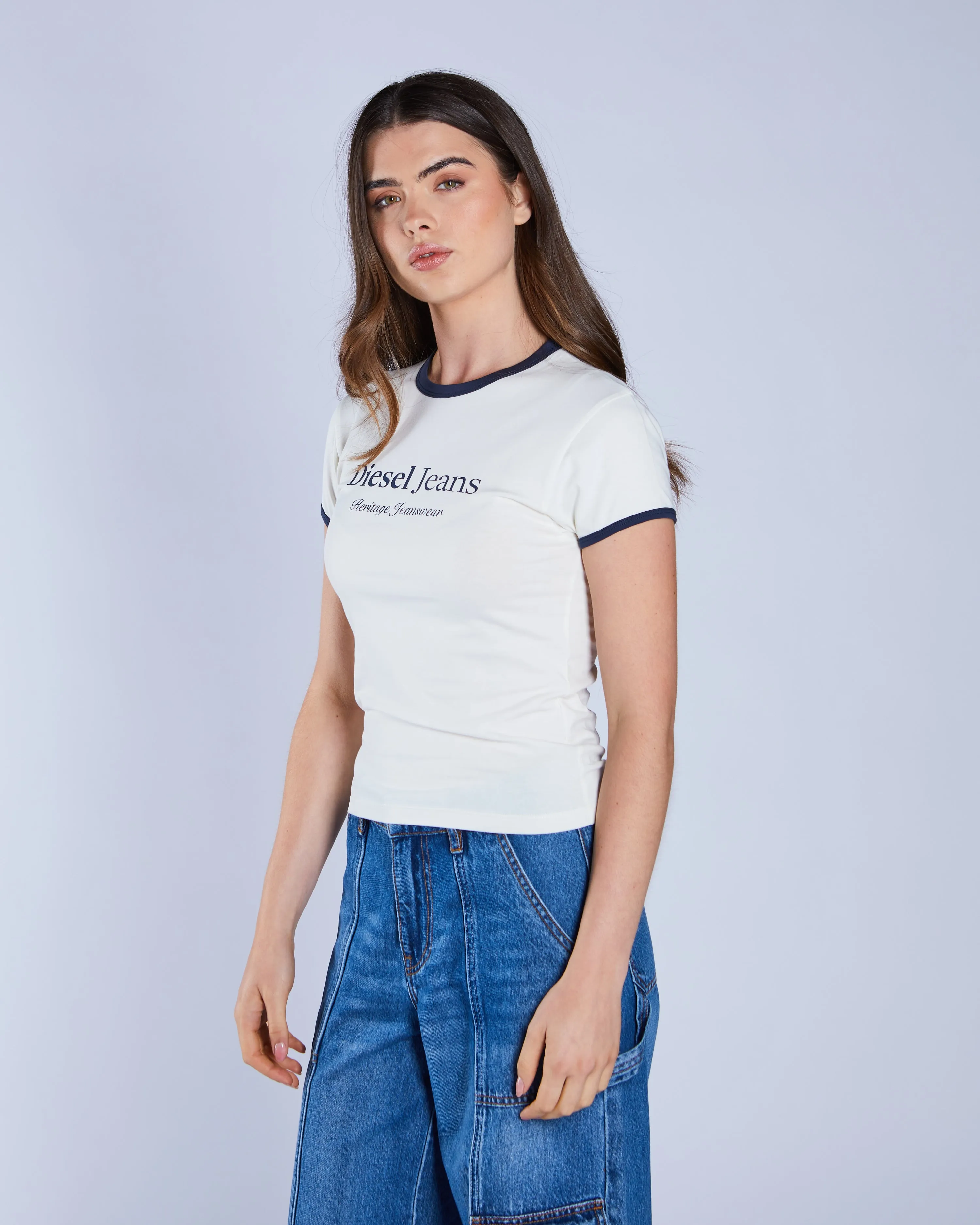 Bowen Tee Chalk Seasonal Trend