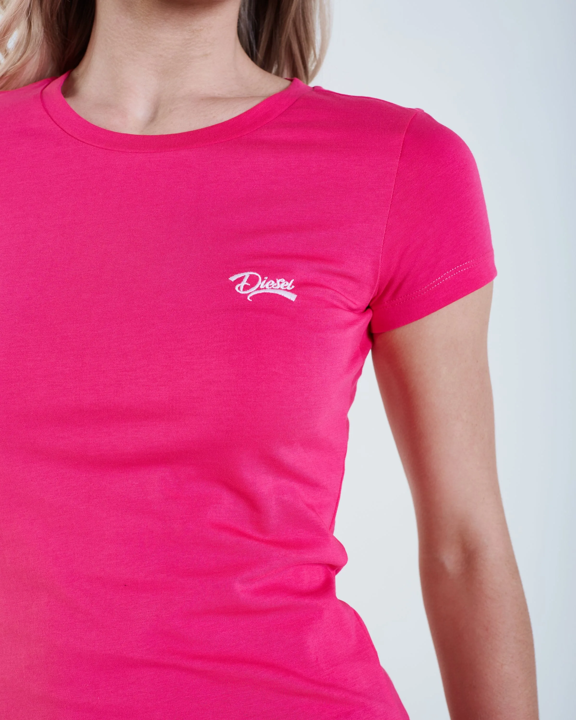 Relaxed and Comfy Cloda Basic T-Shirt Pink Glo
