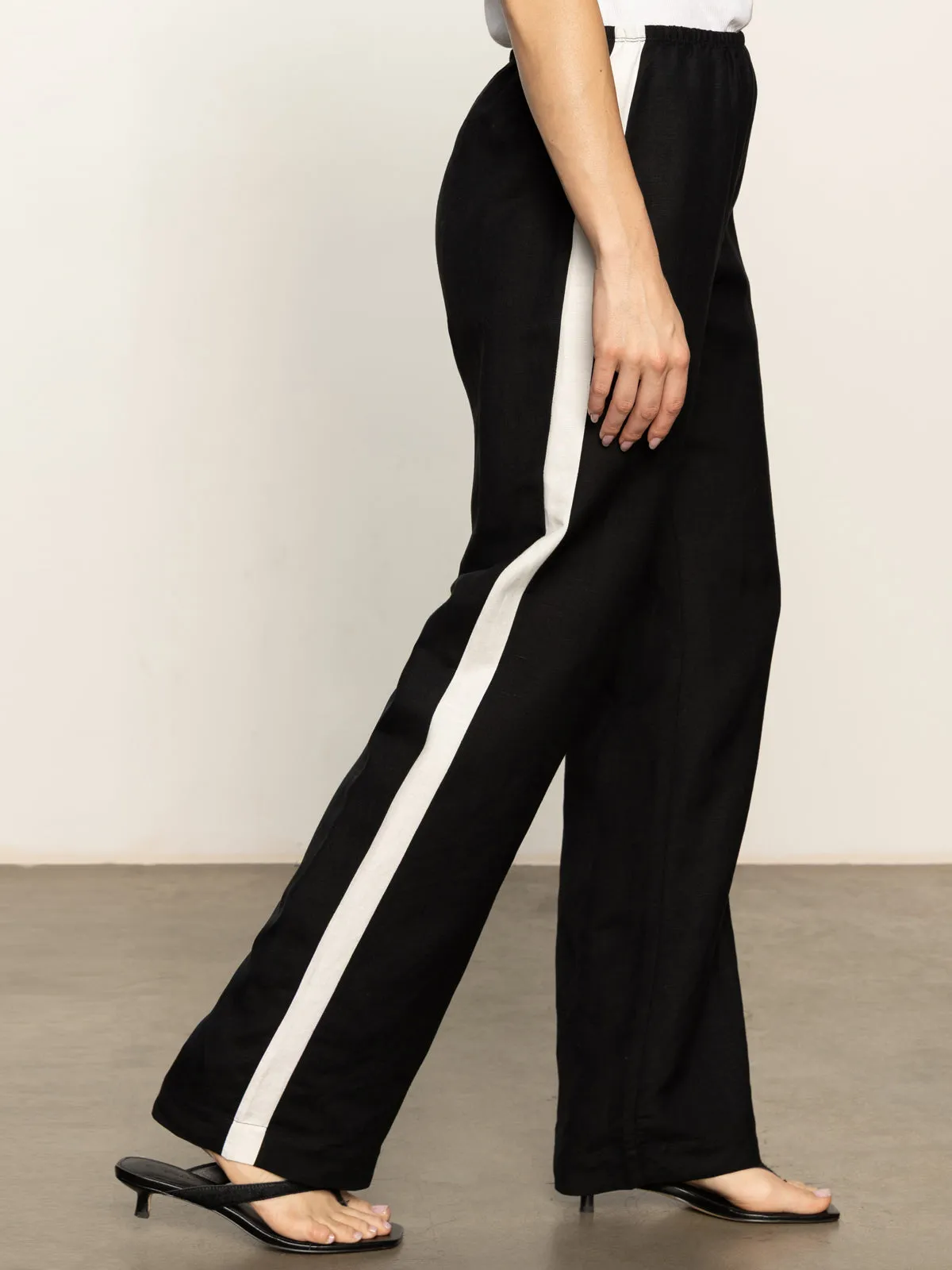 Casual Semi-High Rise Track Pant Black Chalk Stripe Full Coverage