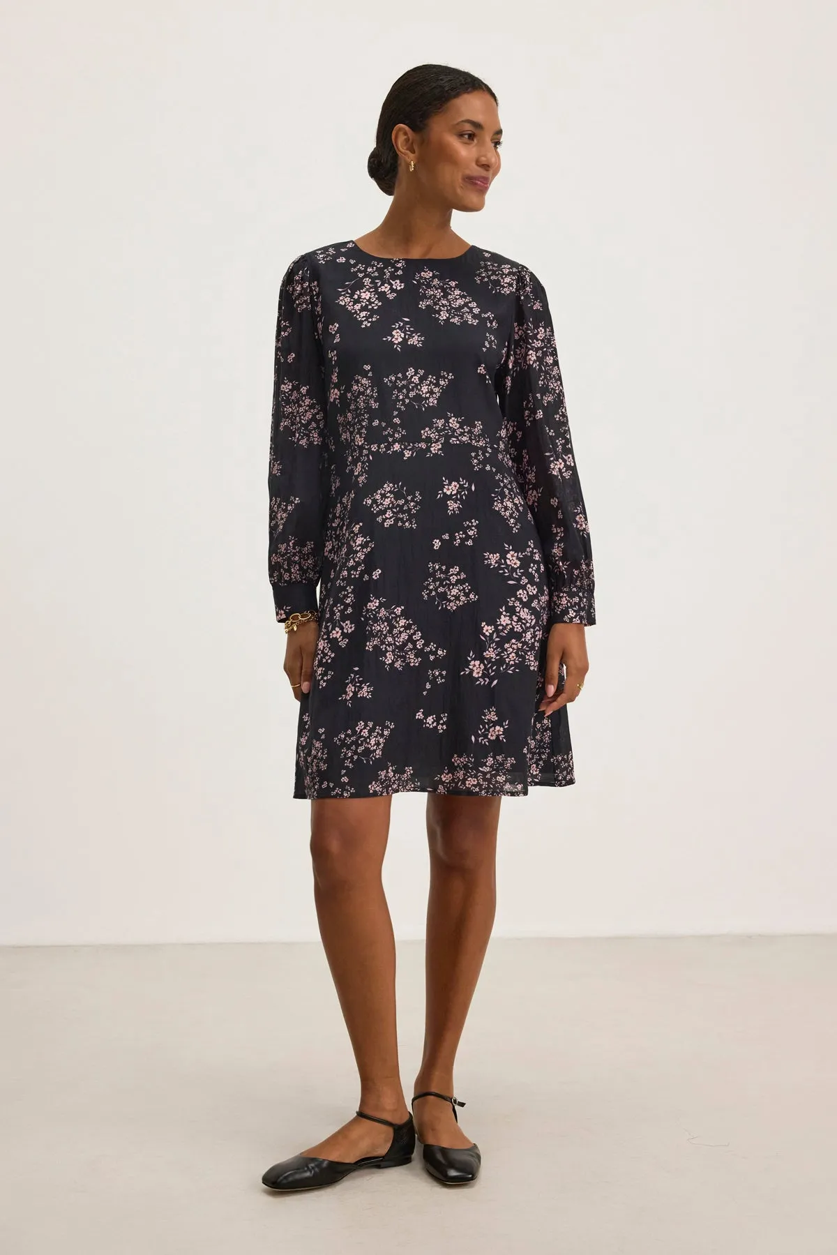 CELINA DRESS Fashion-Forward Fit