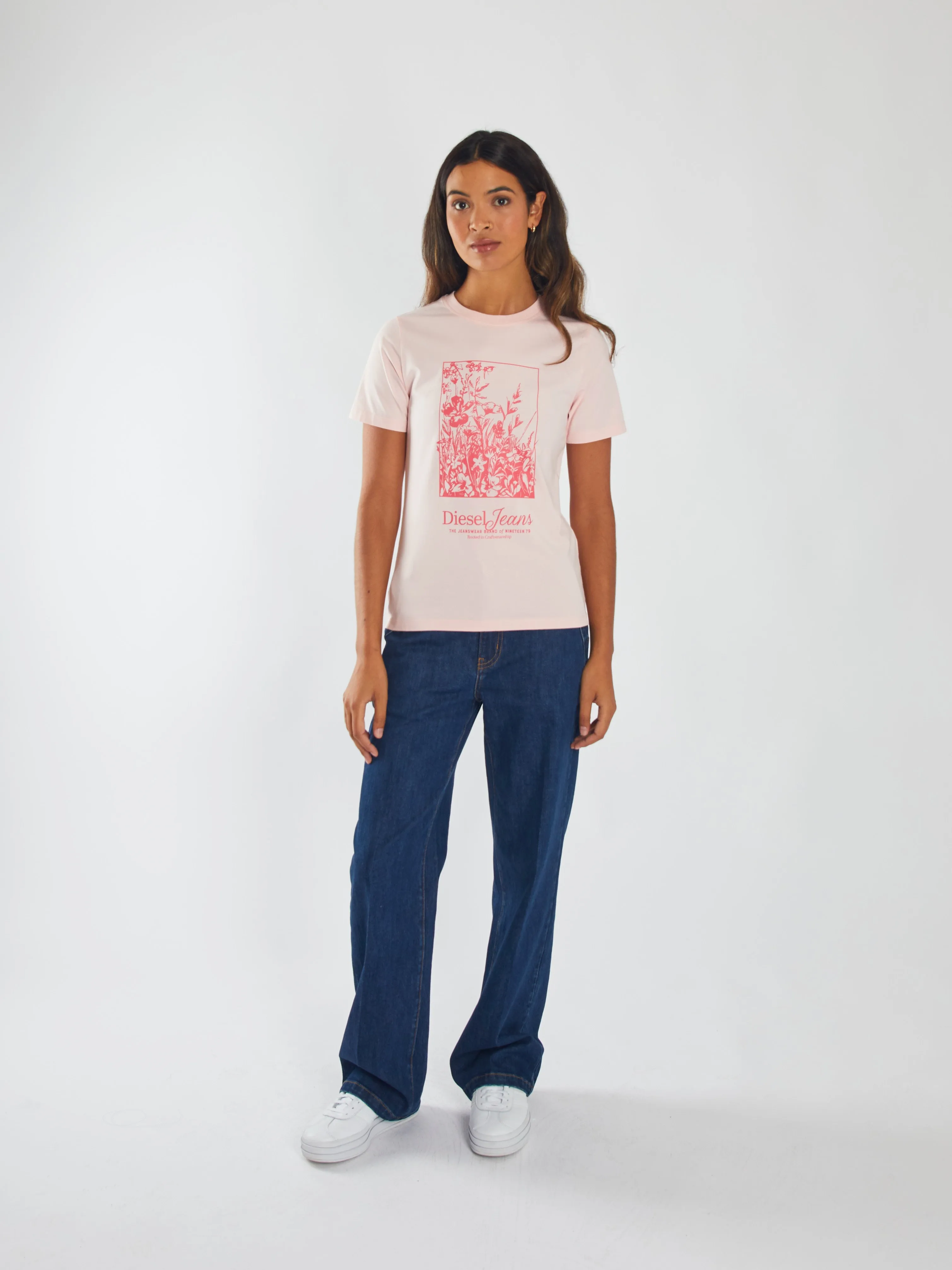 Comfortable Touch Multi Panel Structure Moyna Tee Strawberry Cream