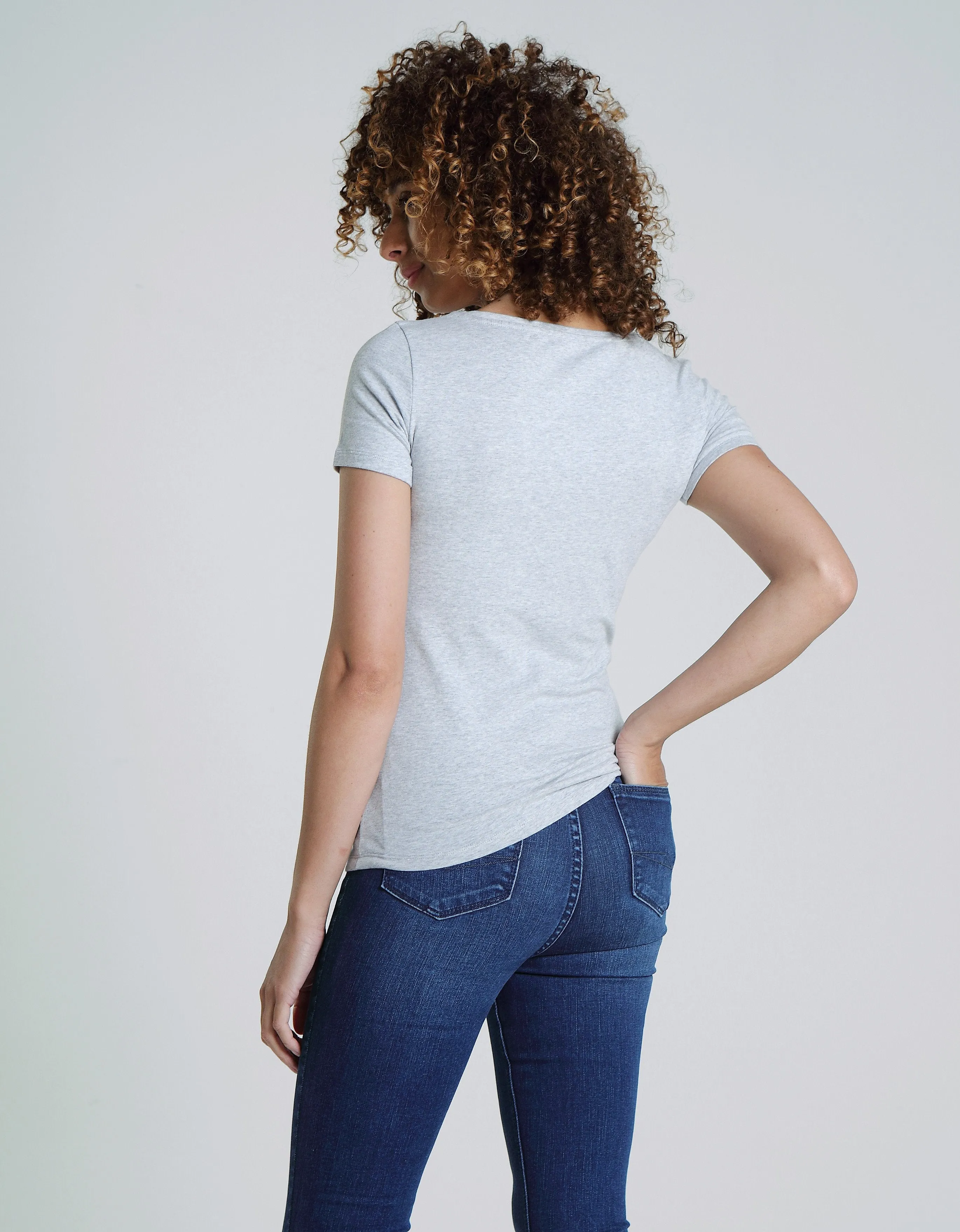 futuristic Clara V Neck Basic Pebble