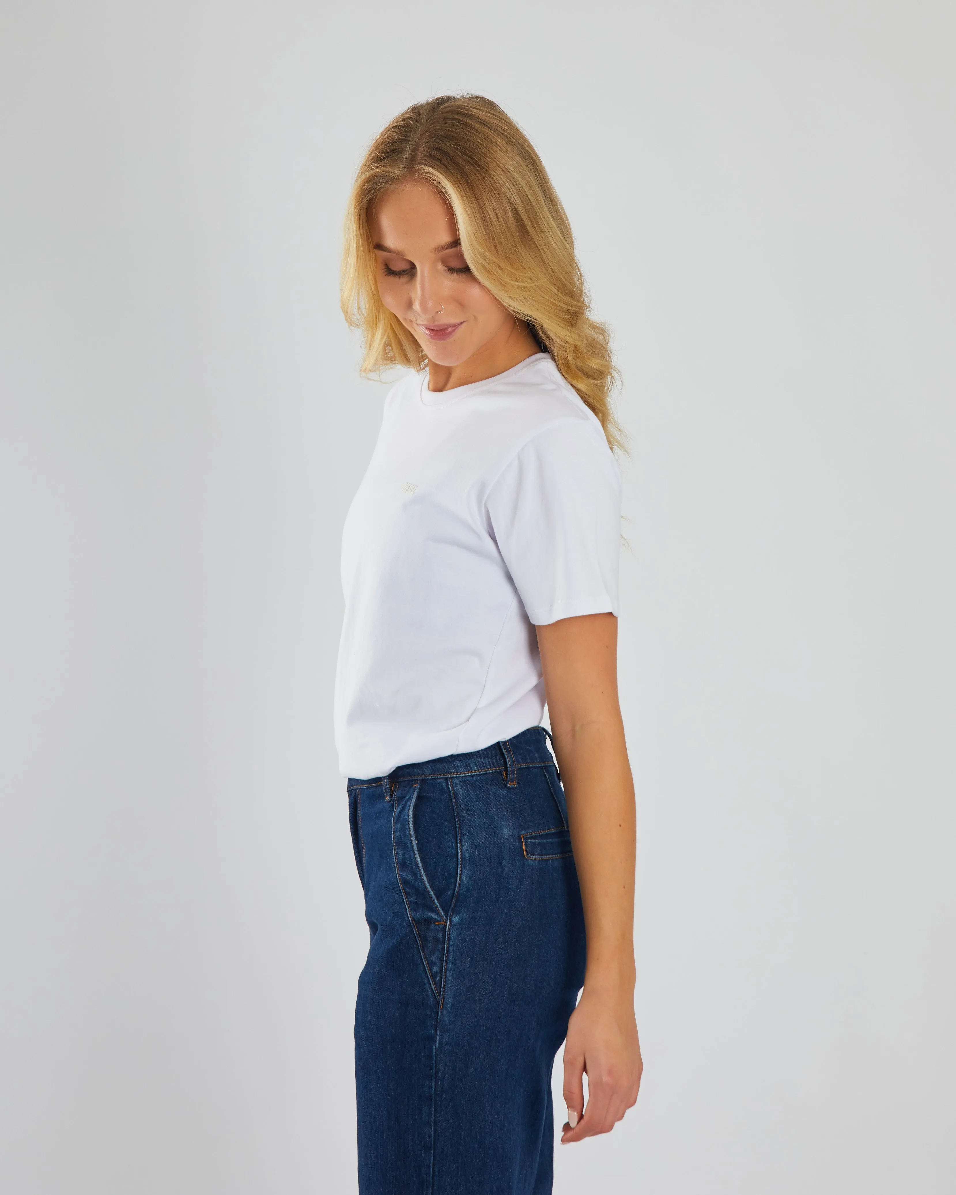 Sporty Layers Jada Basic O Neck White