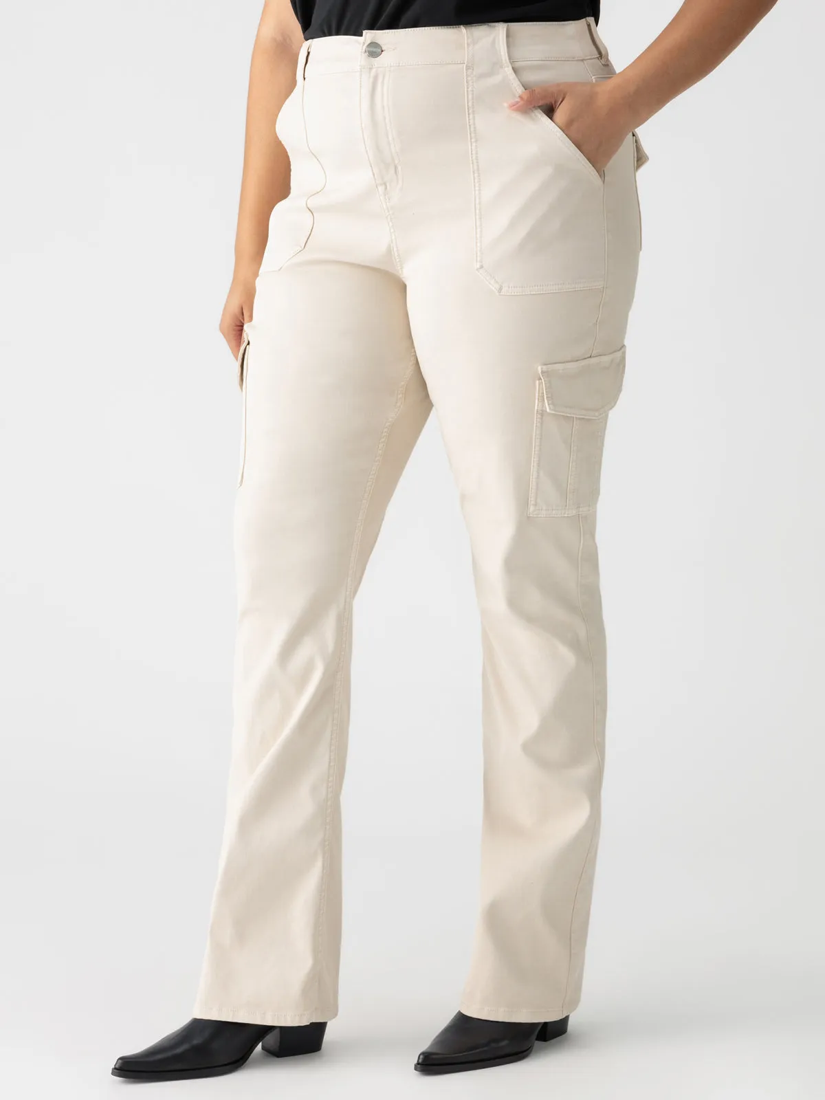 Secure fit Flexible Seam Sculpted Hayden Bootcut Standard Rise Pant Toasted Almond Extended Sizing