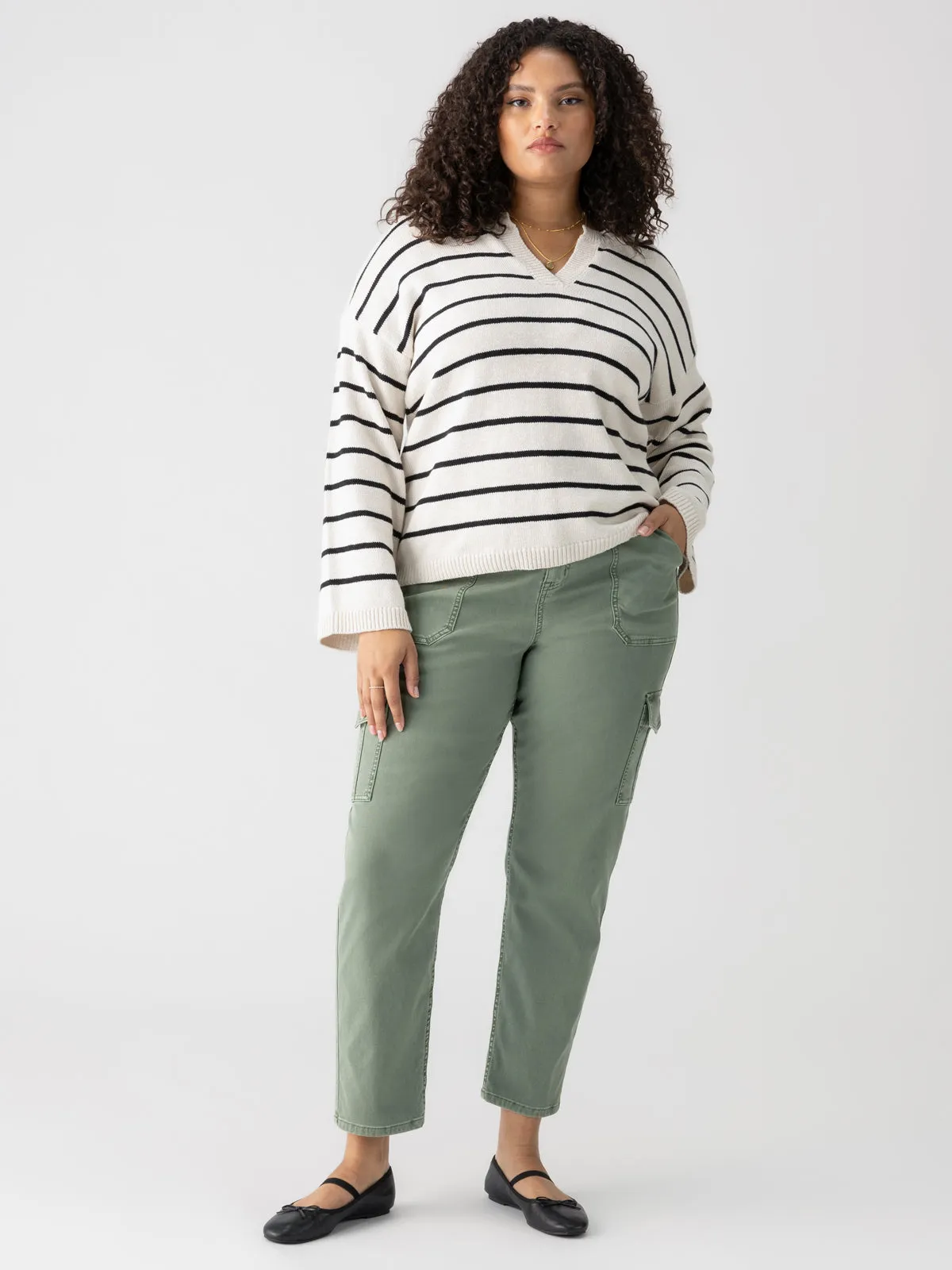 Sculpted Hayden Cargo Standard Rise Pant Dark Spruce Extended Sizing Modern Cut