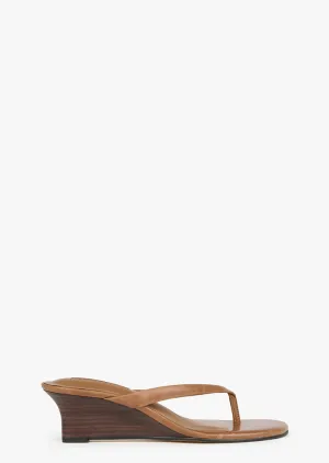 Edgy Tan Vintage Classic Mood Leather Upper