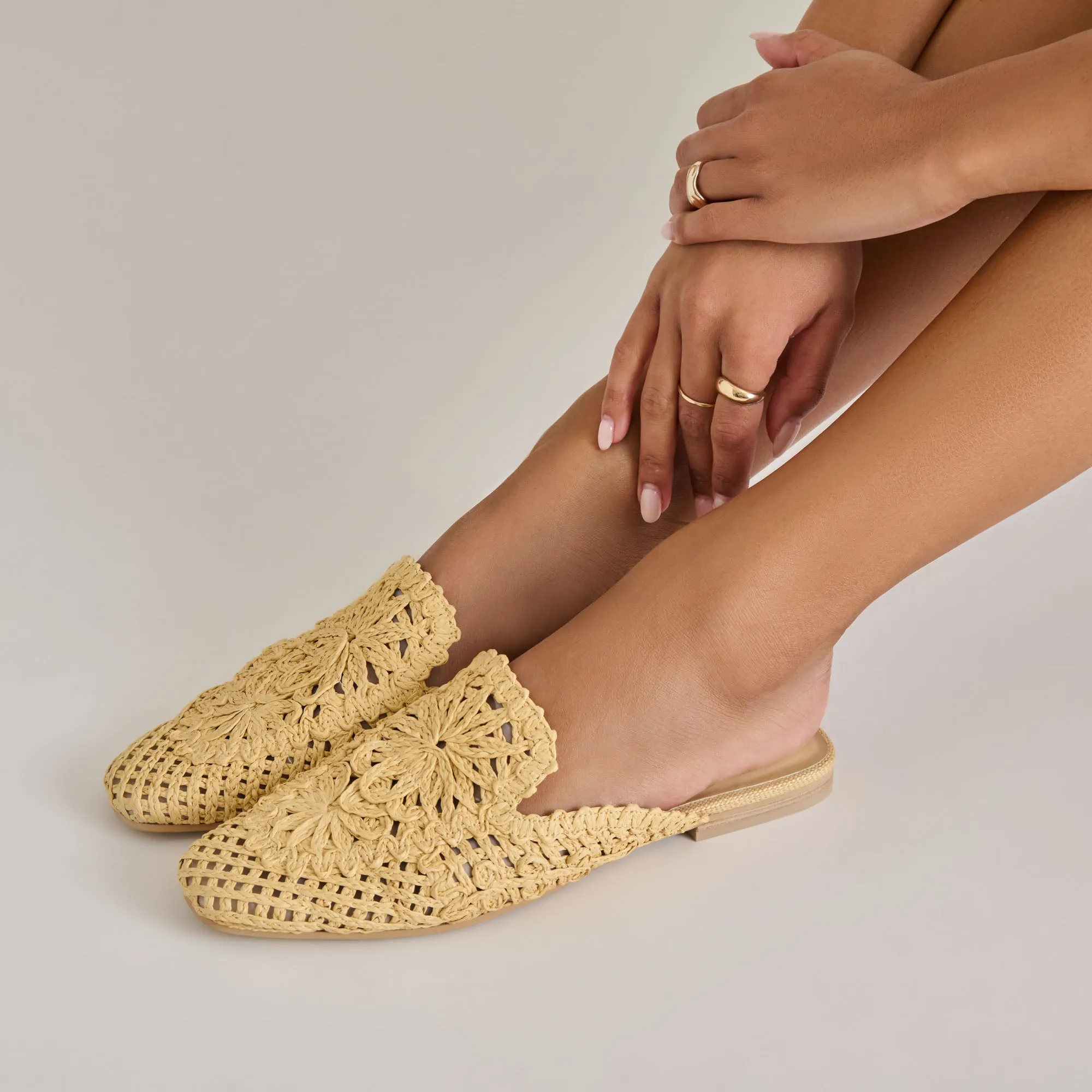 DIYA FLATS LT NATURAL MACRAME Slip-On Comfort Shoes