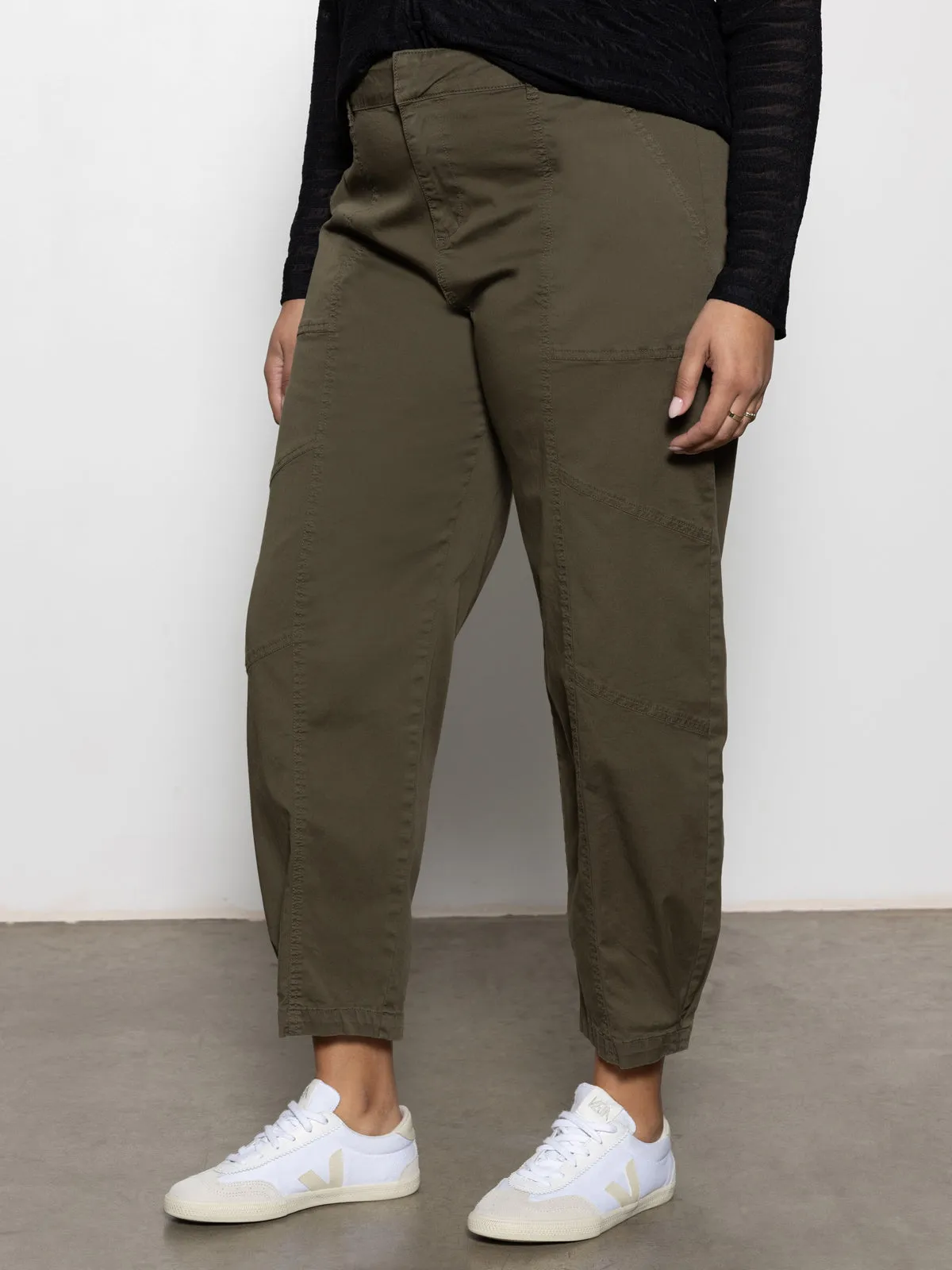 Sahara Tapered Standard Rise Pant Burnt Olive Extended Sizing Relaxed Waist Comfy All-Day