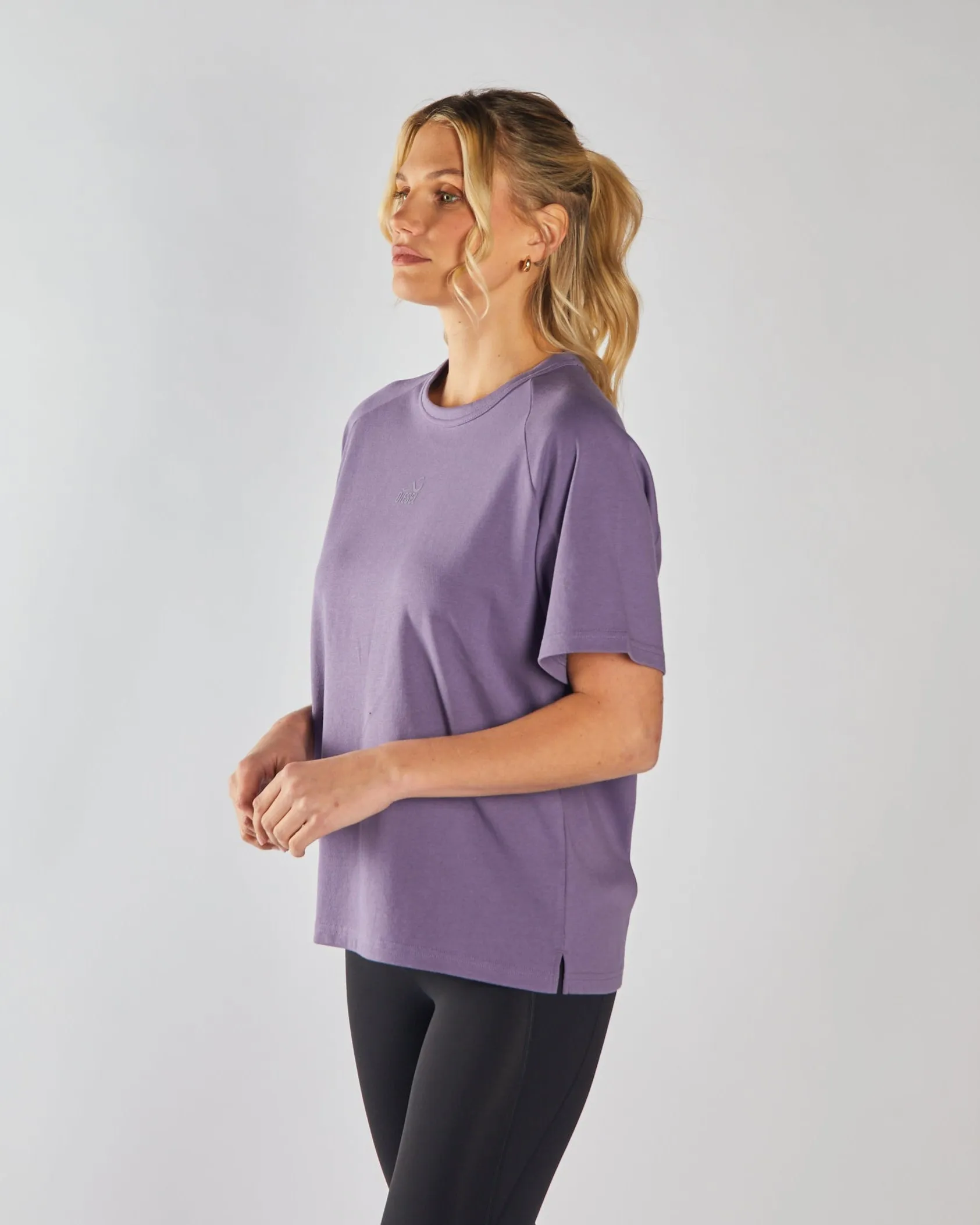 Breathable Stretch Fit Gia T-Shirt Dusk