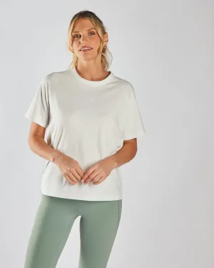 Gia T-Shirt Ivory Comfy Stretch Fit