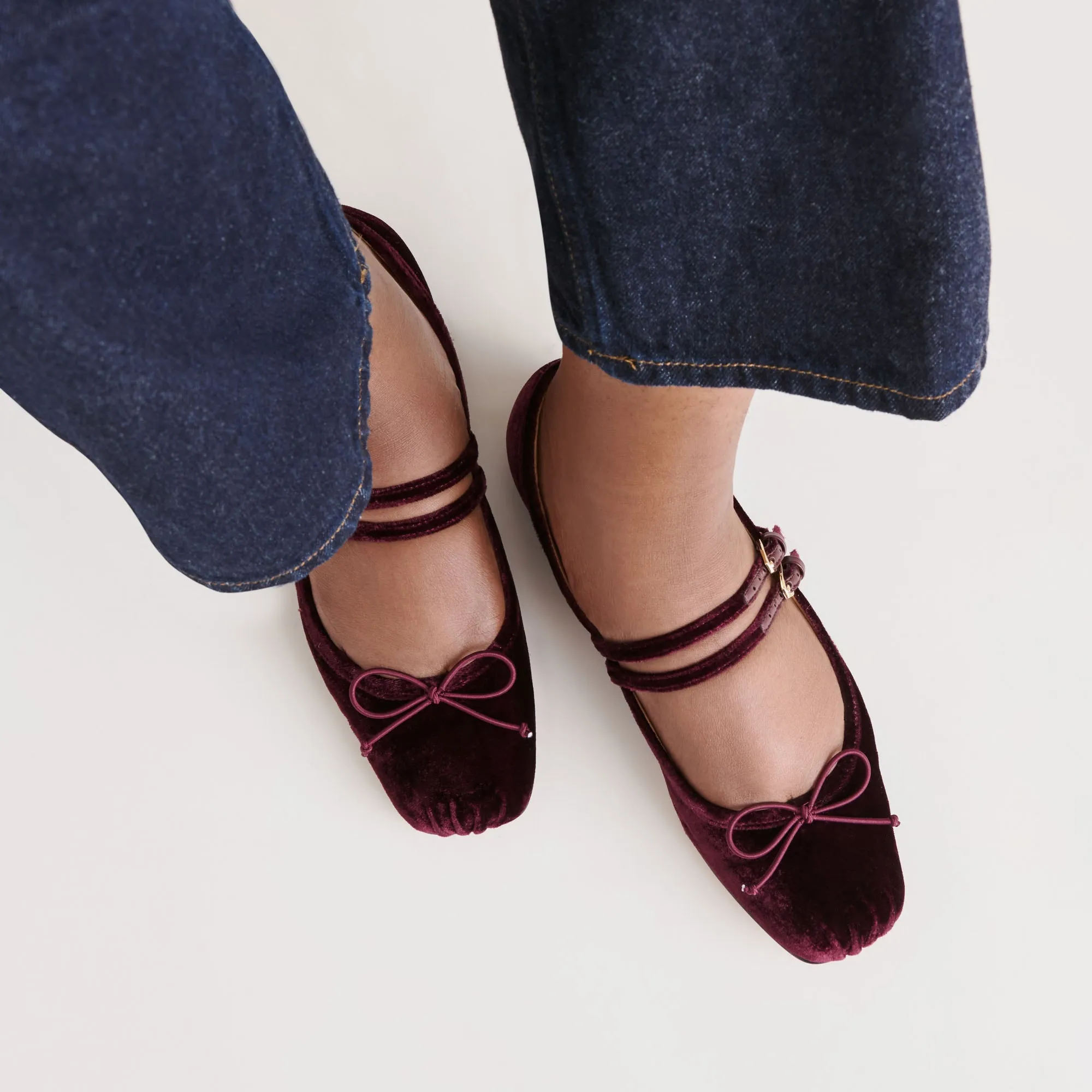 Timeless Comfort GIBSEN BALLET FLATS BURGUNDY VELVET