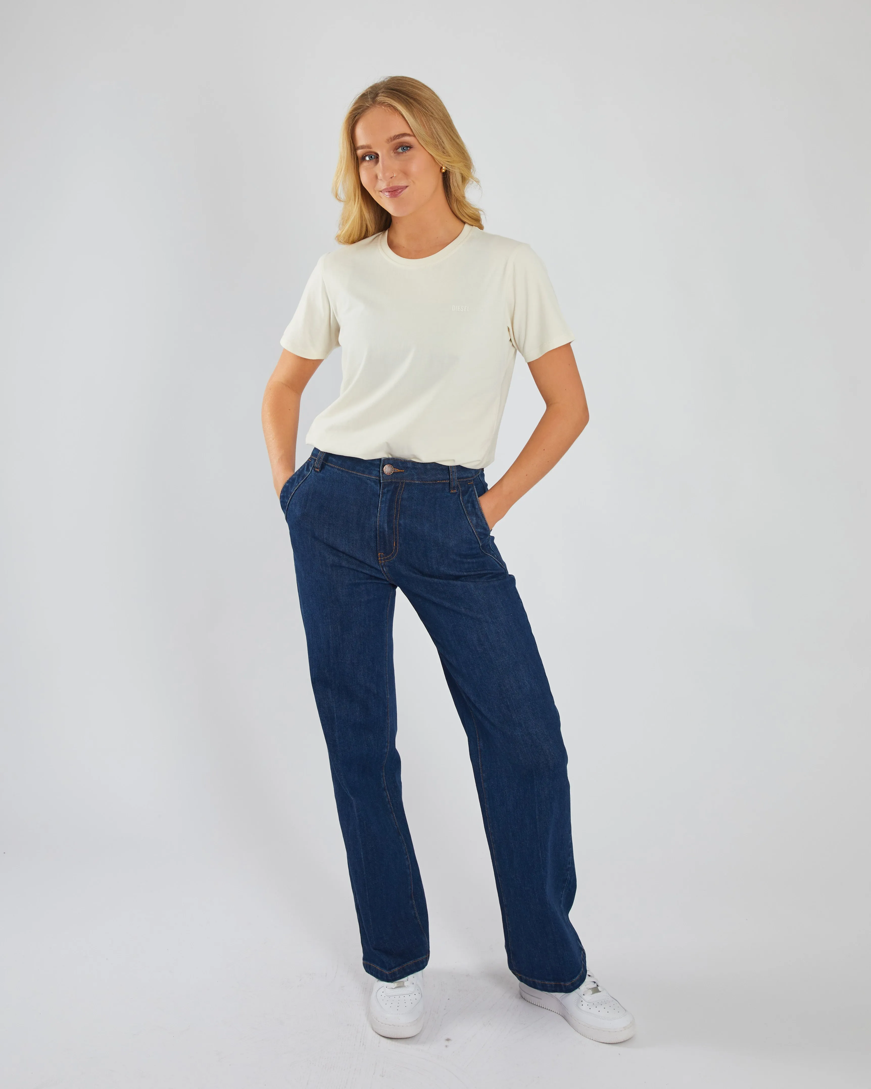 Jada Basic O Neck Cream Anti Static Fabric