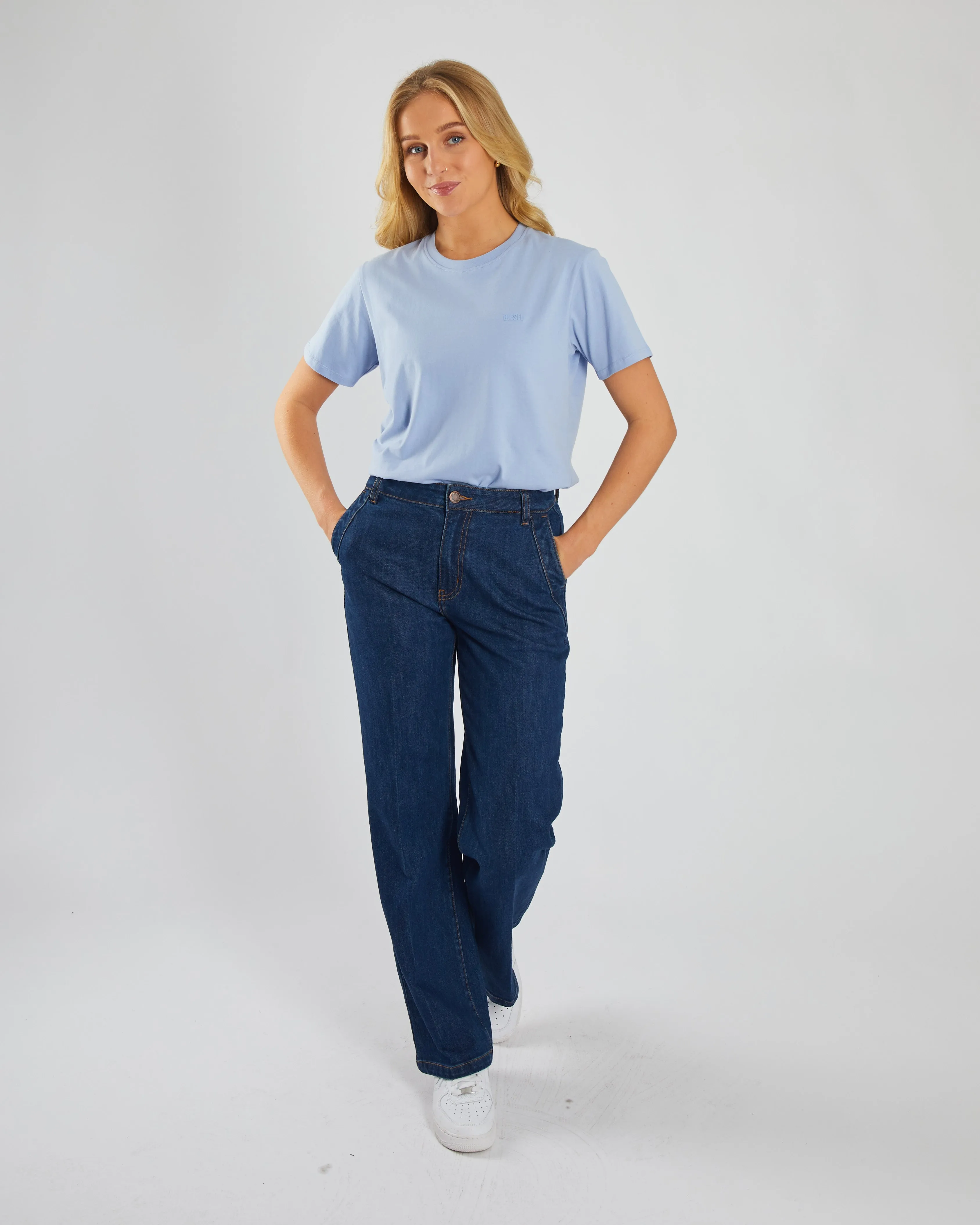 Sporty essentials Soft and Stretchy Jada Basic O Neck Dusky Blue