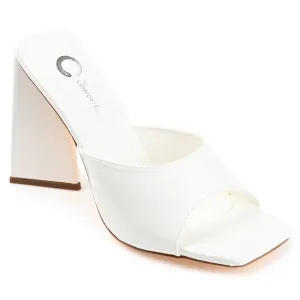 Lace Up Style Journee Collection Women's Tru Comfort Foam Kammali Pump