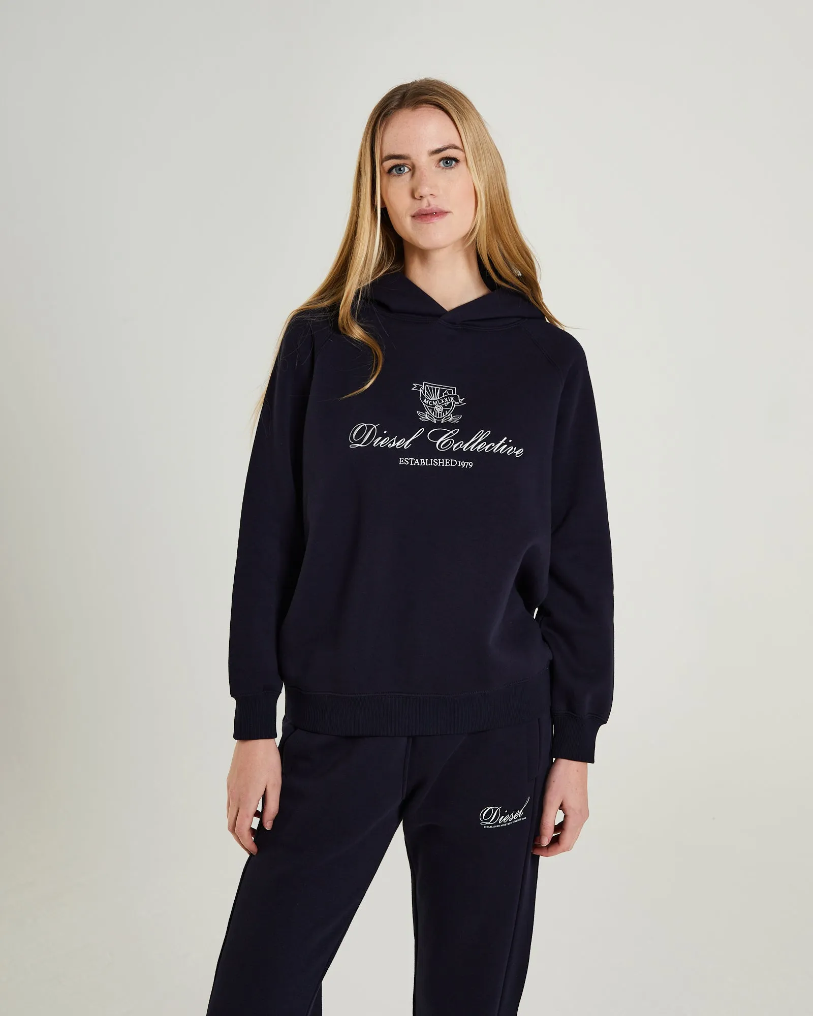 Bella Hood Navy Planet uncollared Sports Style