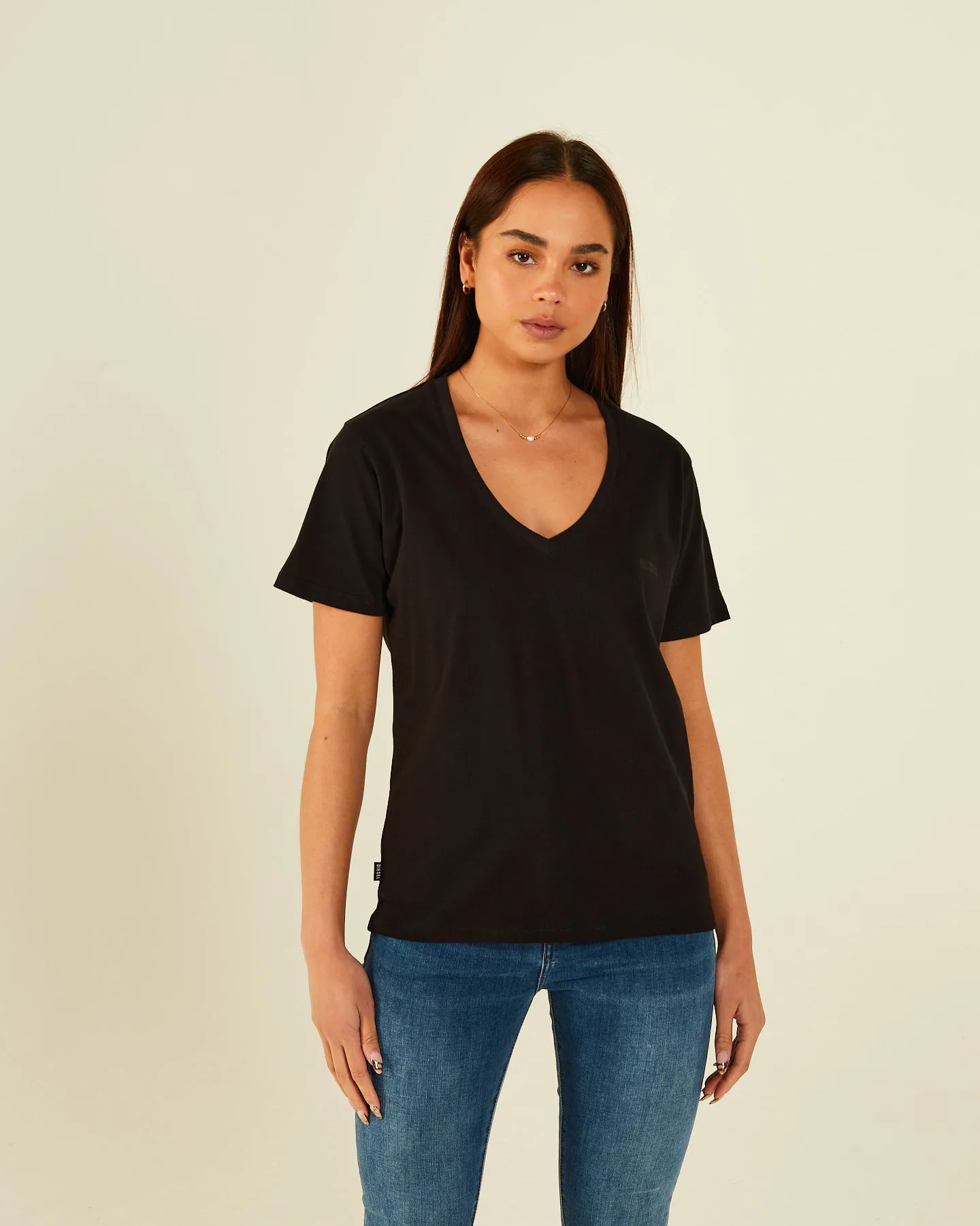 Anti Pilling Surface Elisa Basic V Neck Tee Black