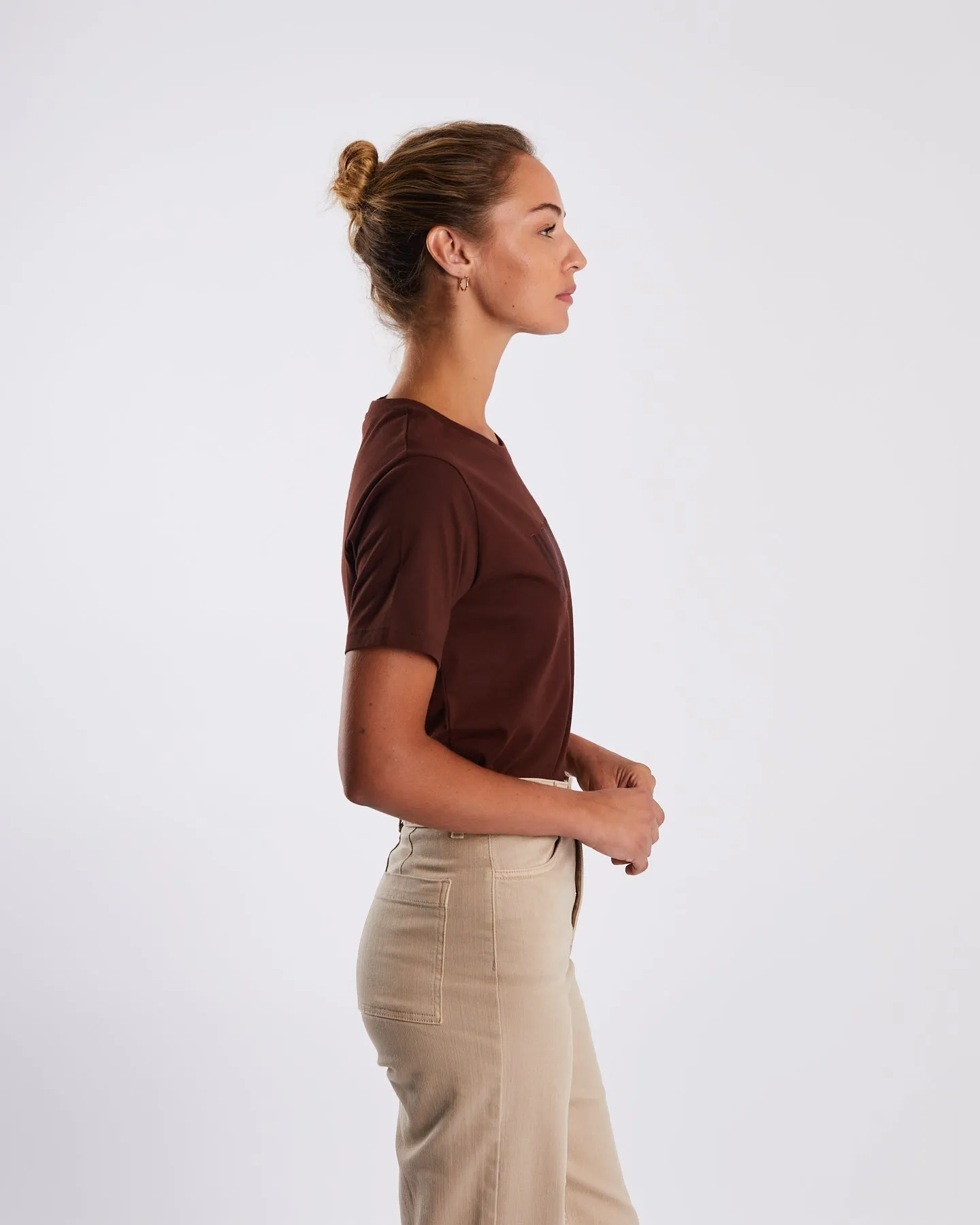 Durable Ribbed Hem Perfect Layer Wear Leandra T-Shirt Deep Coco