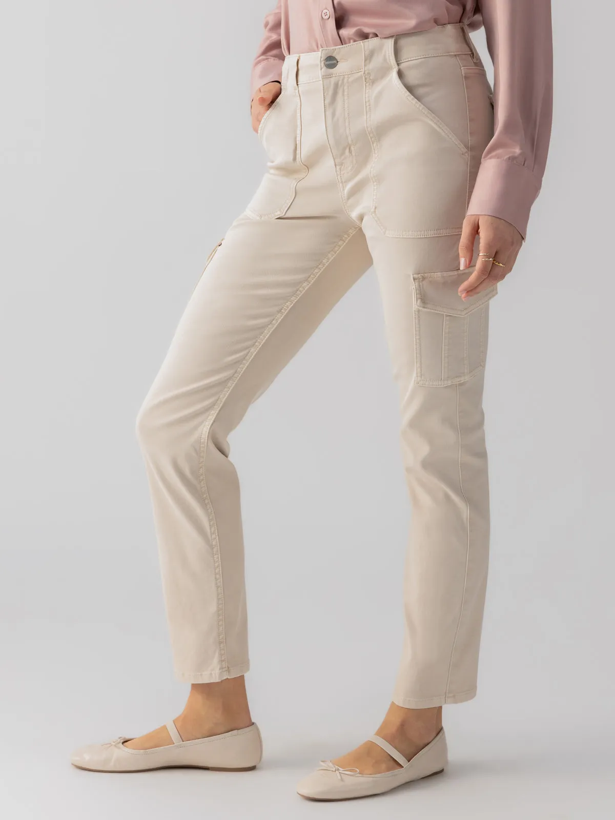WaterproofTechnology Sculpted Hayden Cargo Standard Rise Pant Toasted Almond