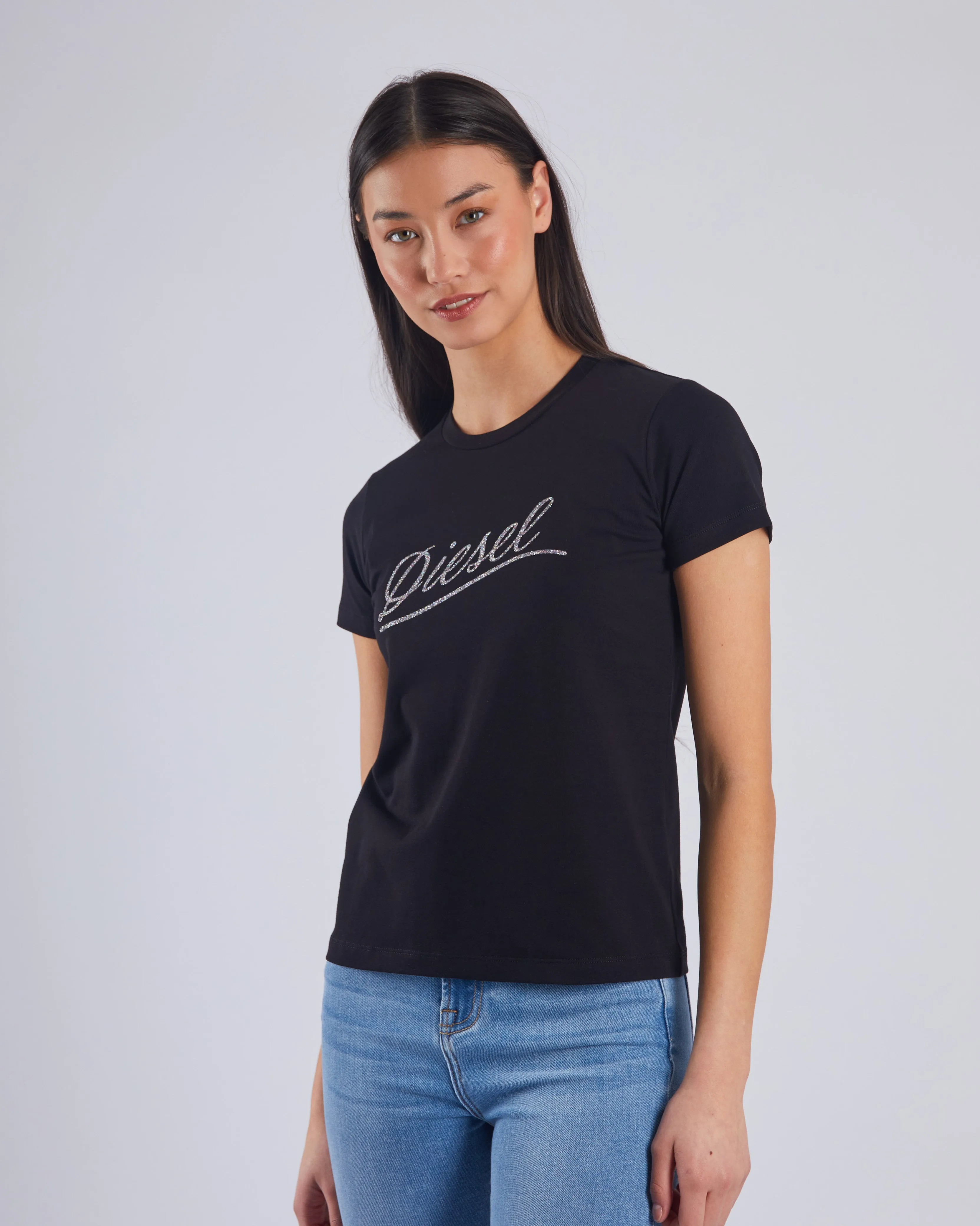 Lorenza Tee Black Layering Fashion Slim Fit Cut