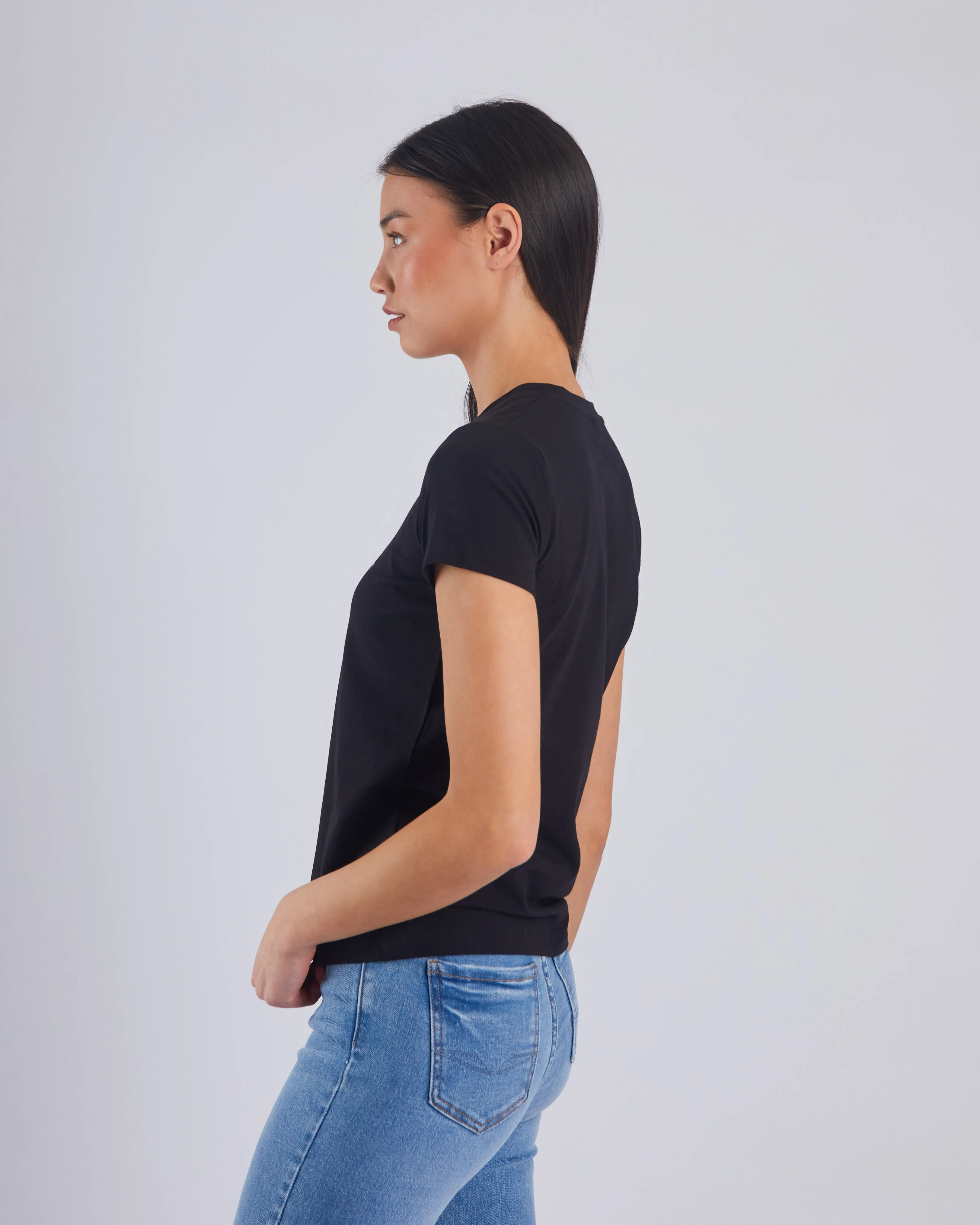 Lorenza Tee Black Quick Release Hem