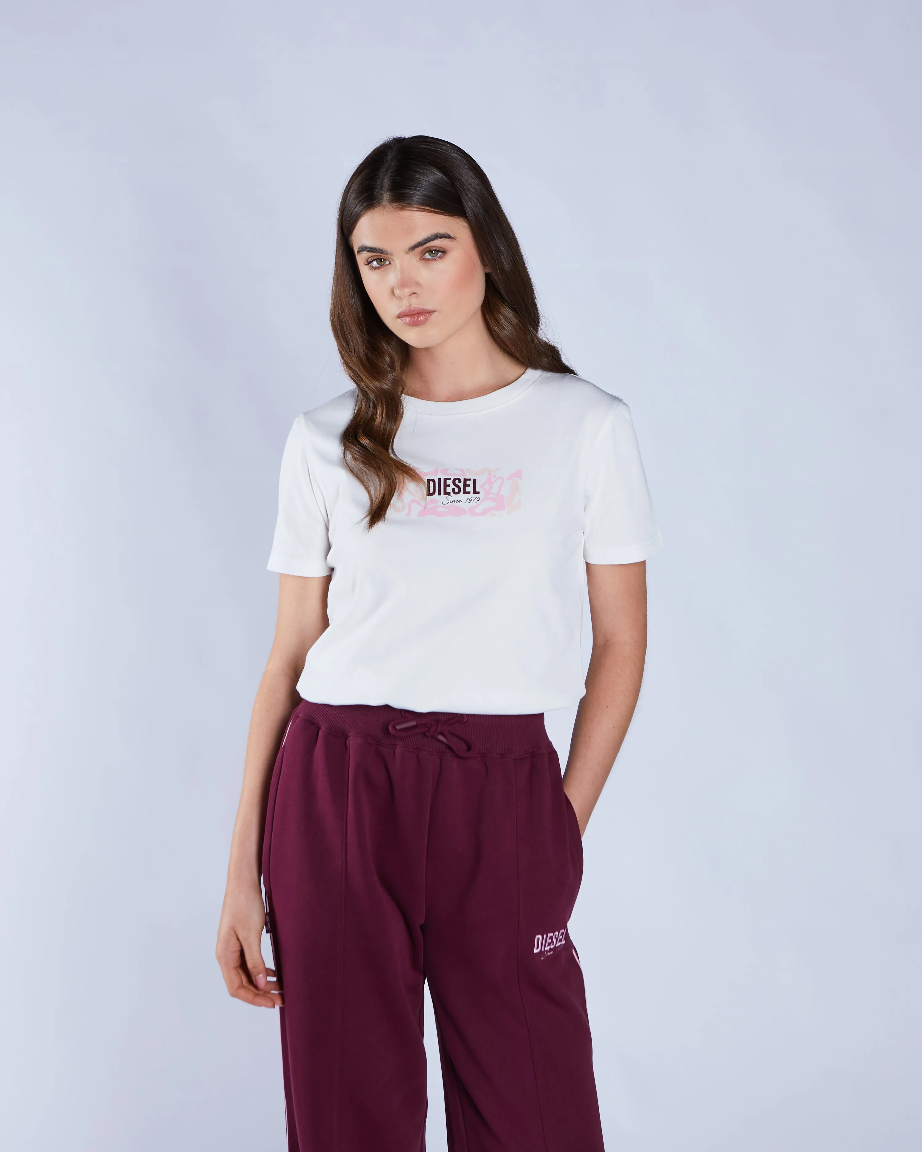 Lorrie Tee Lunar White Smooth Seam Technology Abrasion Resistant Fabric