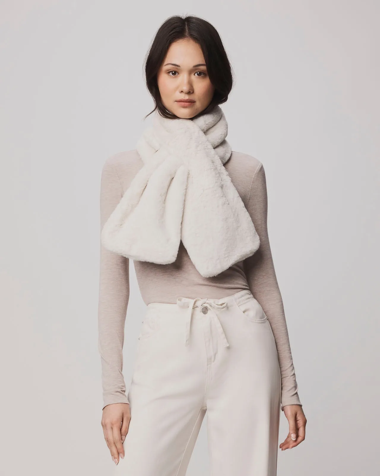 Noise Free Material Lucia Fur Scarf
