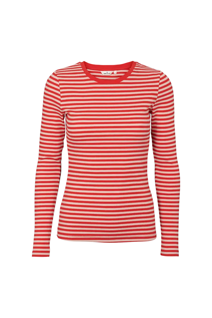 Ludmilla LS Tee - High risk red / rose dust loose but not baggy