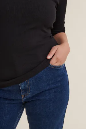 Ludmilla V-Neck - Black Longline Hemline Light Flex