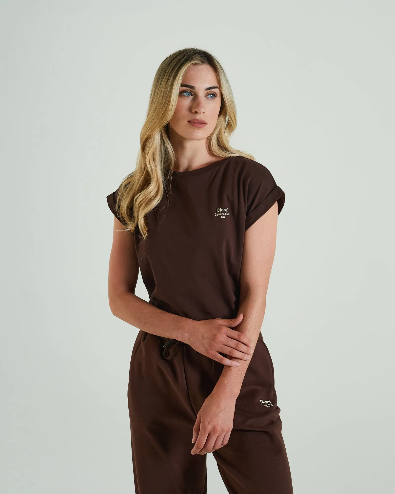 Cozy Touch perfect for all-day wear Maya T-Shirt Deep Coco