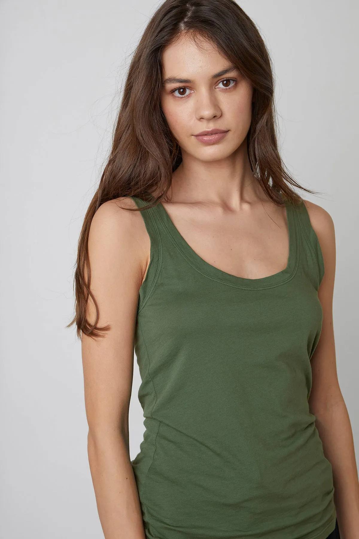 Yoga flexibility MOSSY GAUZY WHISPER FITTED TANK