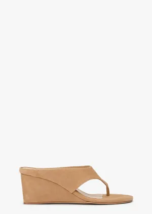 Formal Pumps Glossy Finish Swift Wheat Suede