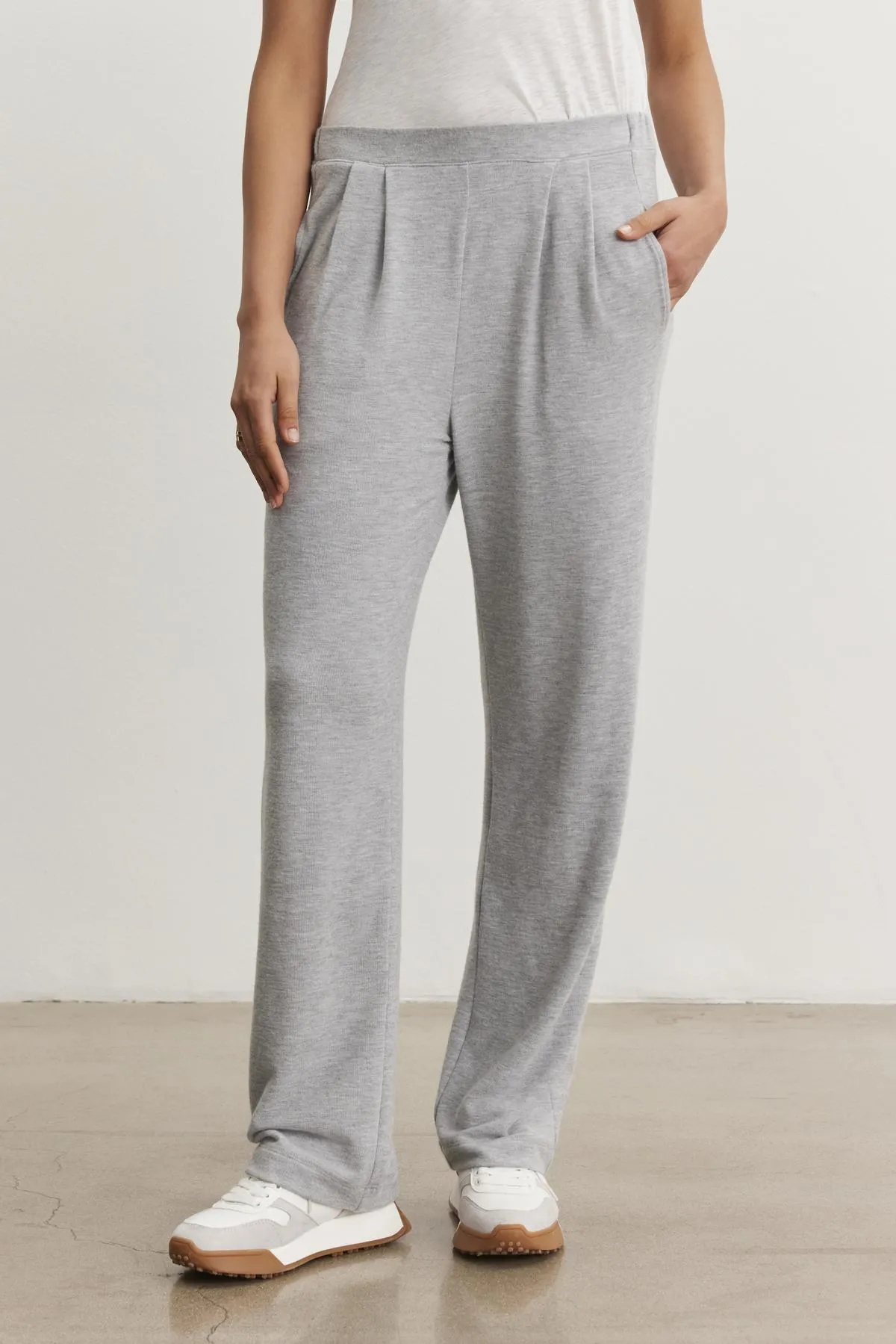 Stay Indoors Fit ELIYA SWEATPANT