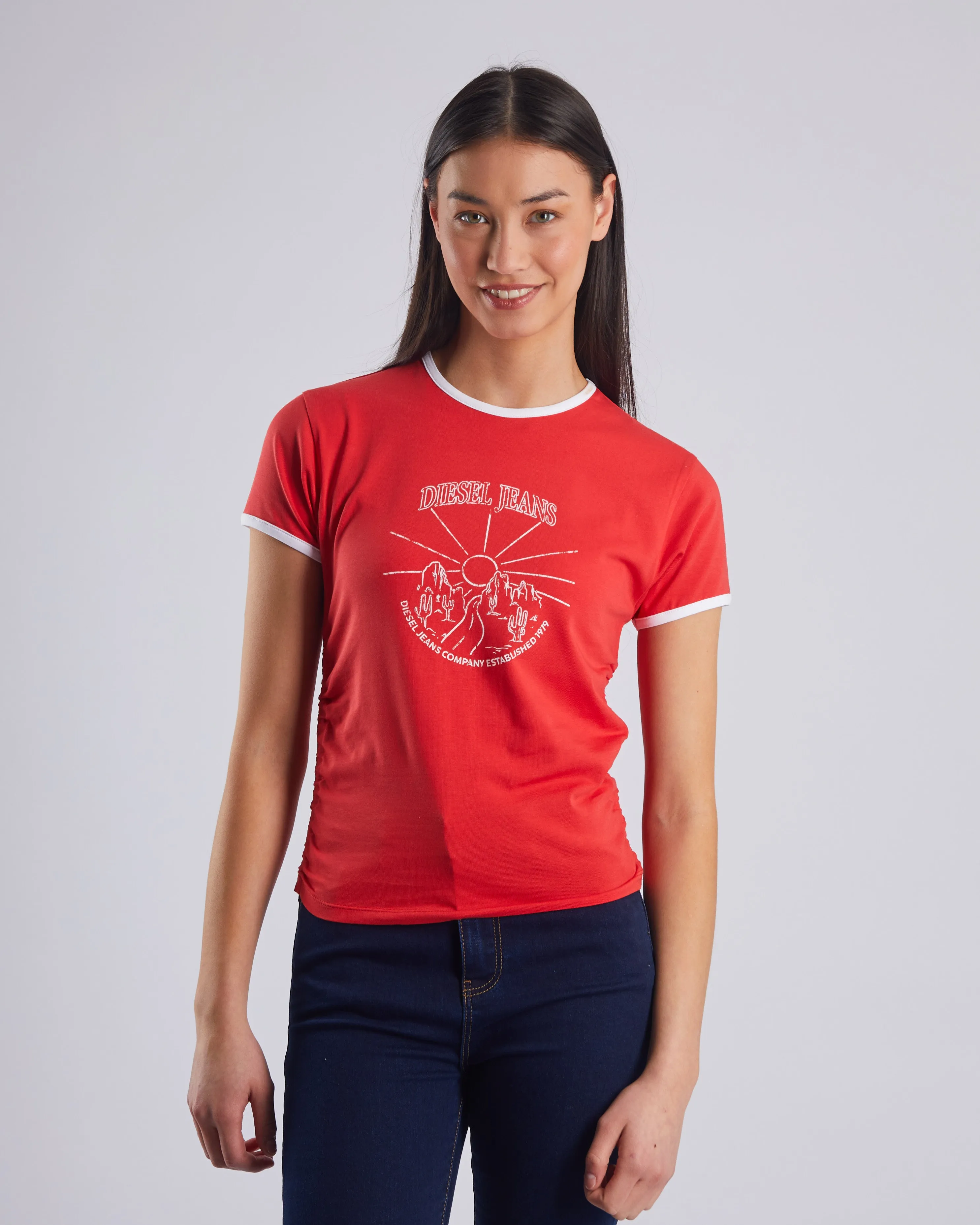 Priscilla Tee Pepper Red Teenager coolness Retro nostalgia