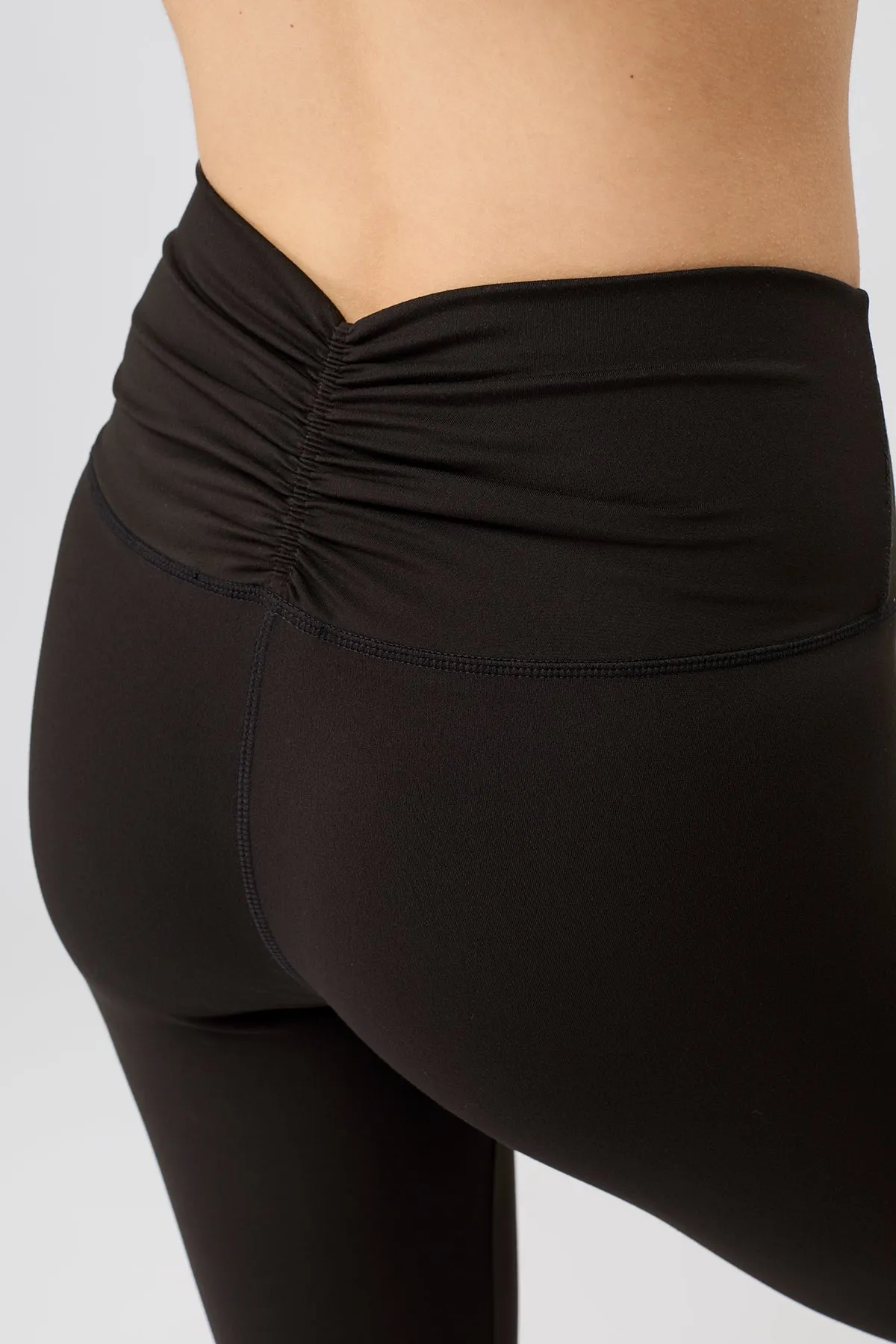On Point Legging - Black Thermal Comfort Trendy Design