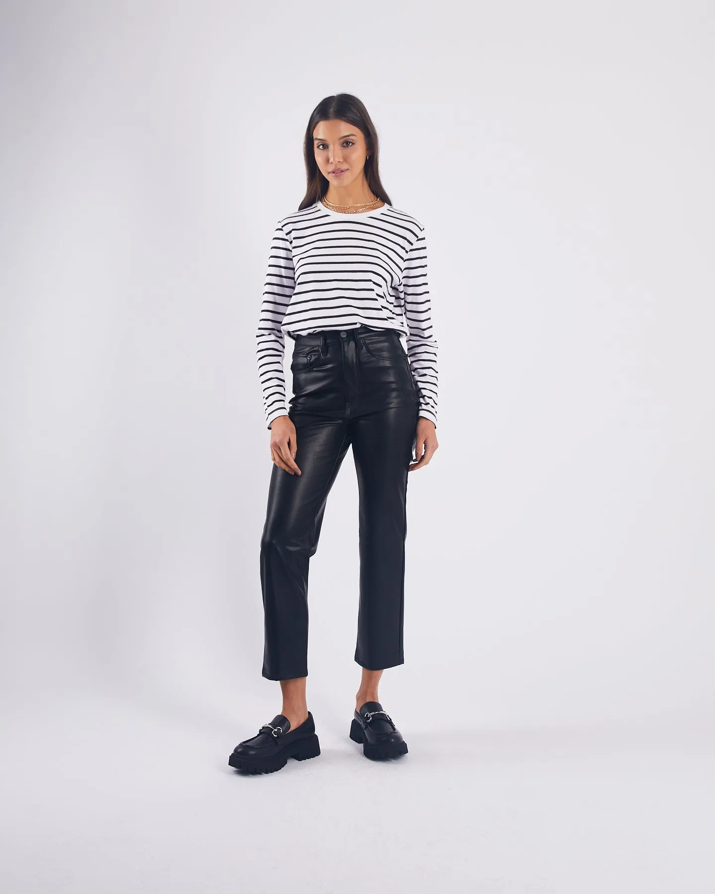 Petra T-Shirt Black FlexibleKnit