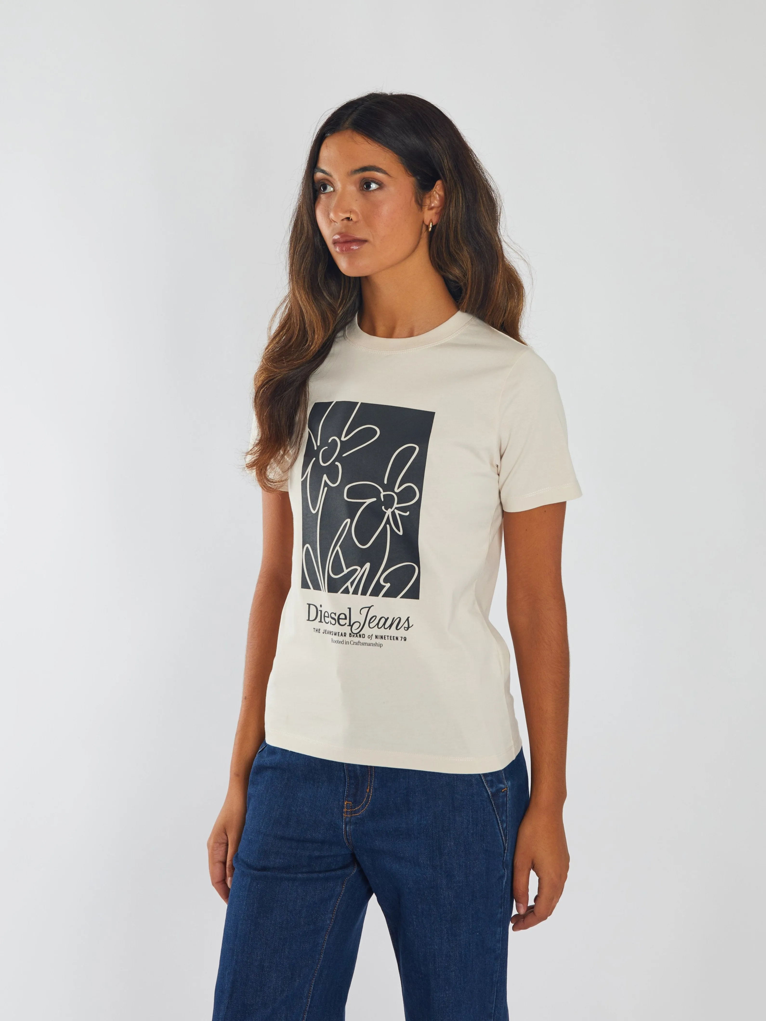 Mila Tee Stone White Fade Resistant Coating