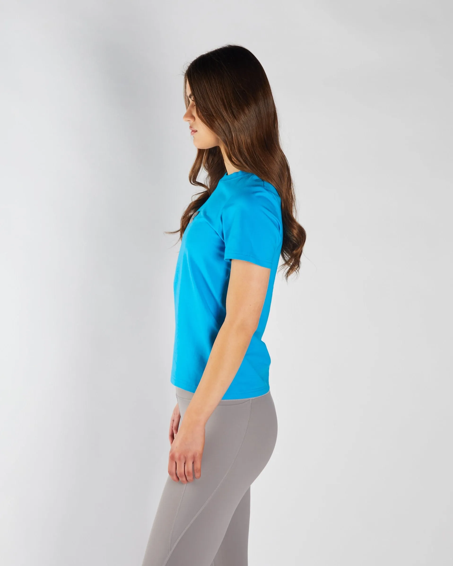 Minimalist purity Kaelyn Tee Blue Danube
