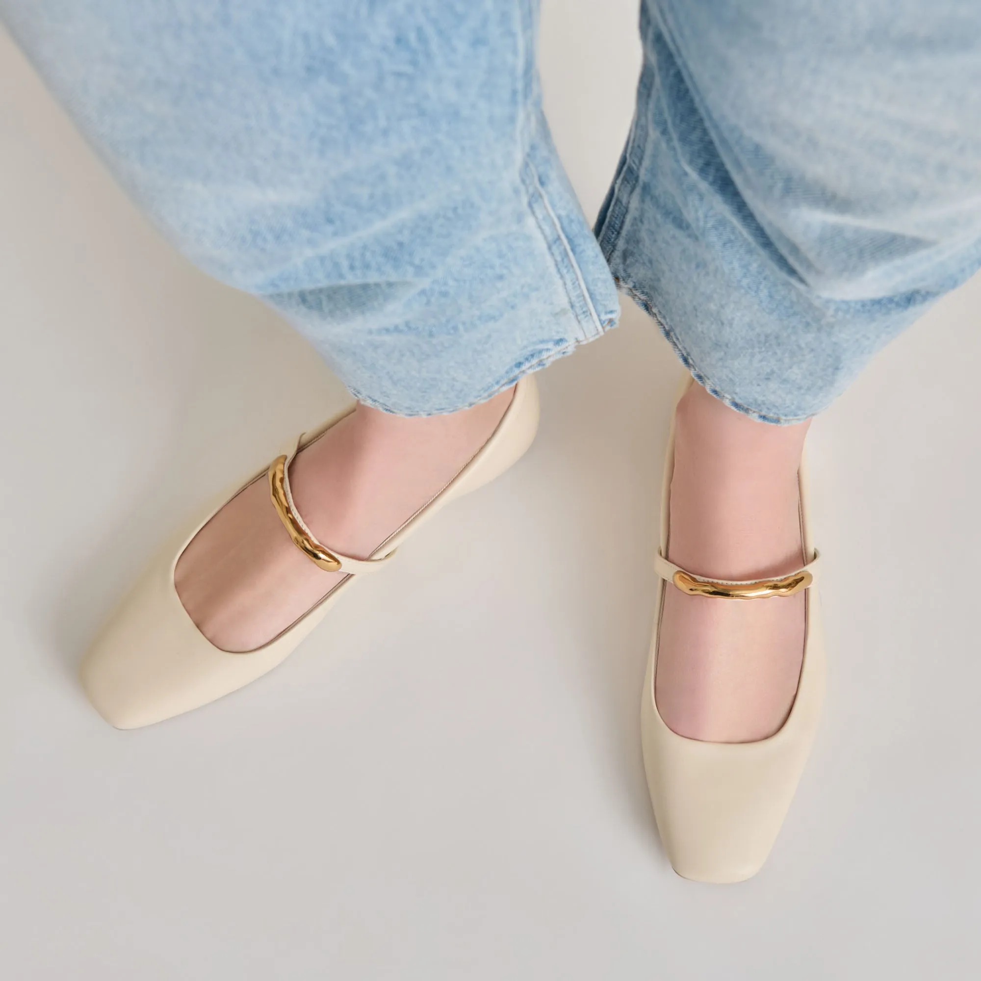 RADYA BALLET FLATS CREME LEATHER Supportive Comfort
