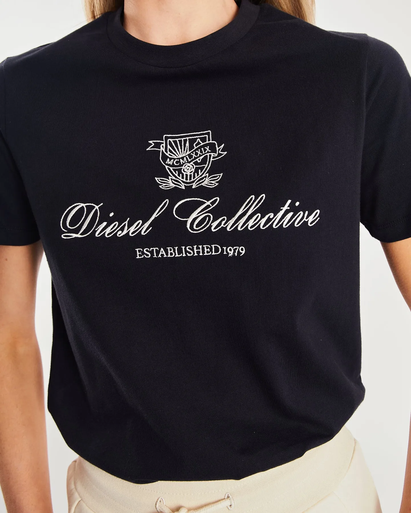 Rene Tee Navy Planet Casual Essential