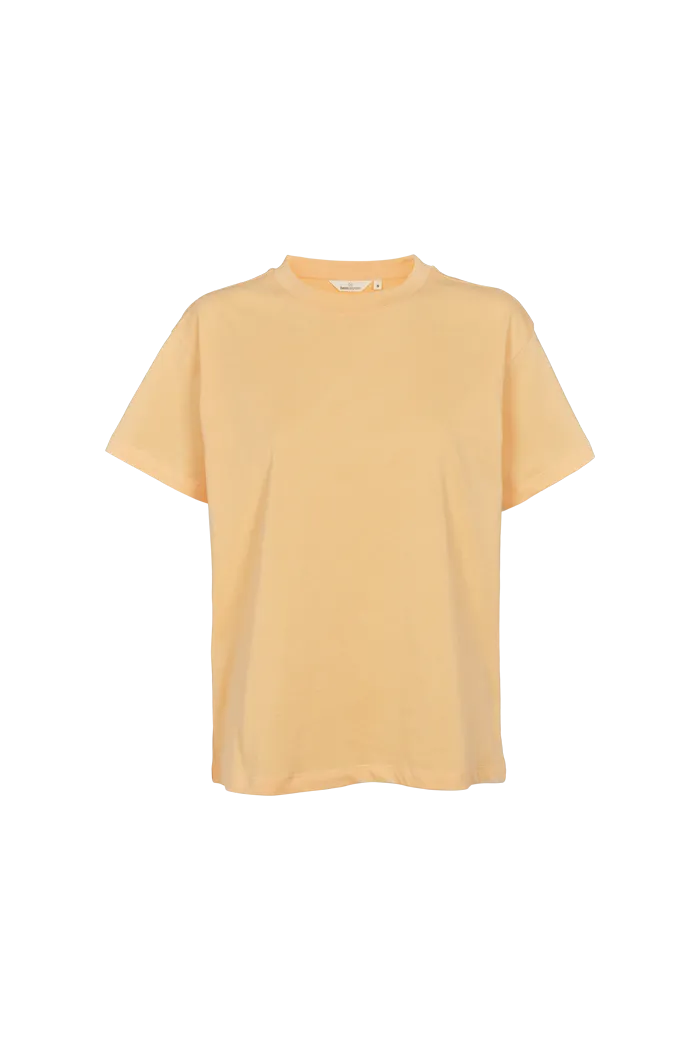 Rikke Tee - Buff Orange Sweat Absorbent NonRestrictive Cut