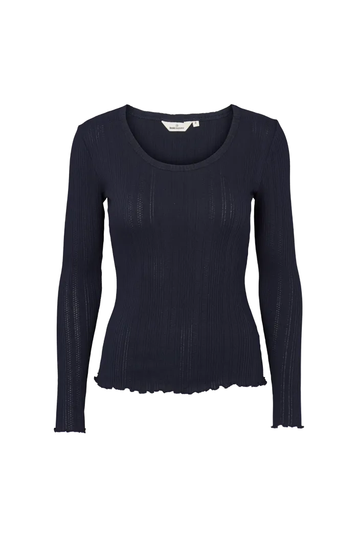 Scala LS Tee - Sky Captain Durable Colorfast Finish LayeredHemDetails