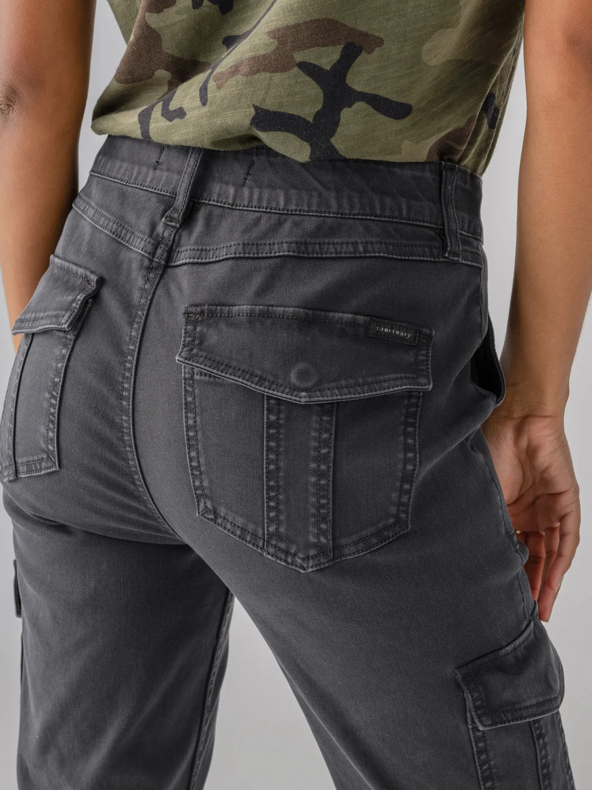 Sculpted Hayden Cargo Standard Rise Pant Black Simple Utility