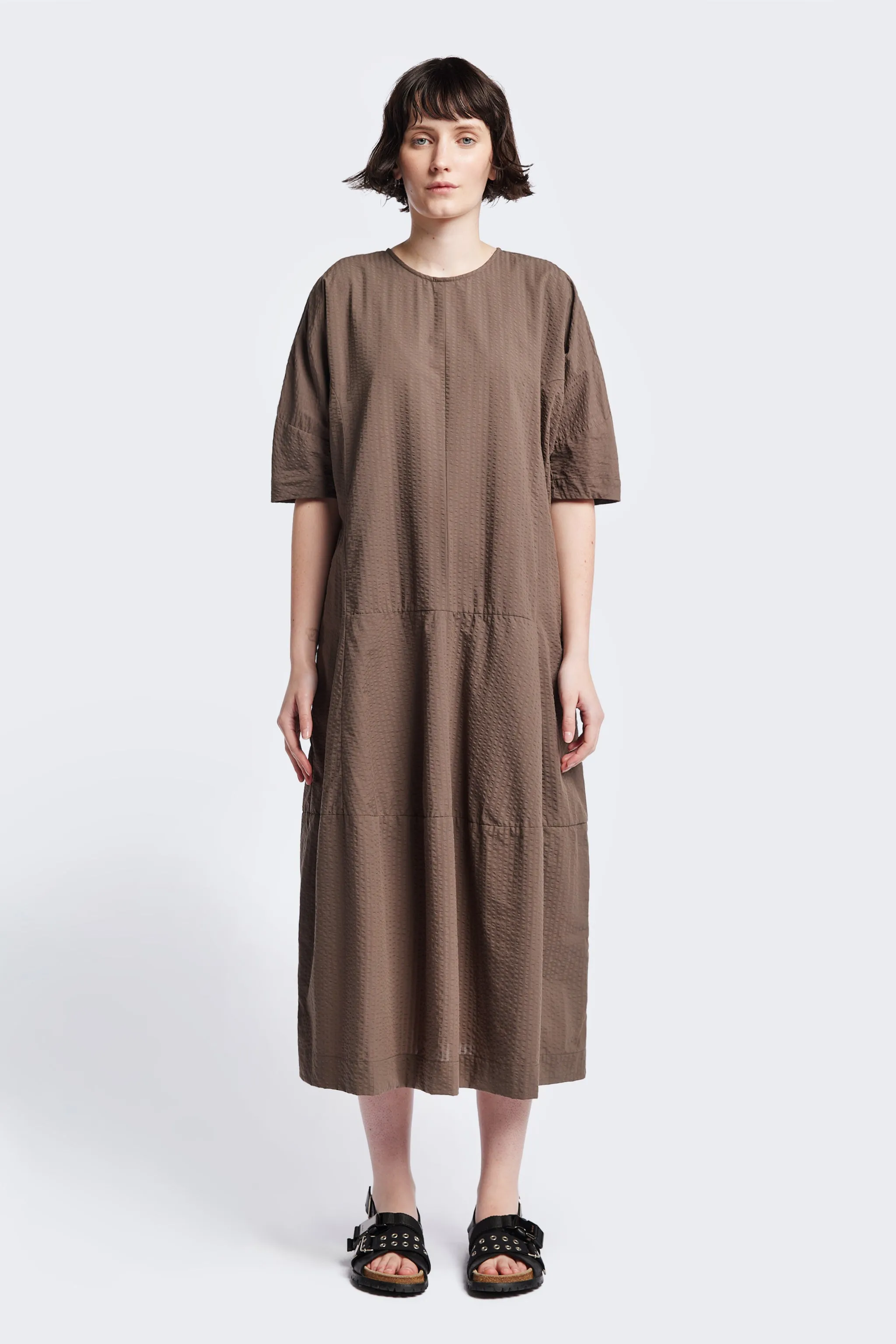 Flattering Layer Scoria Dress Brown