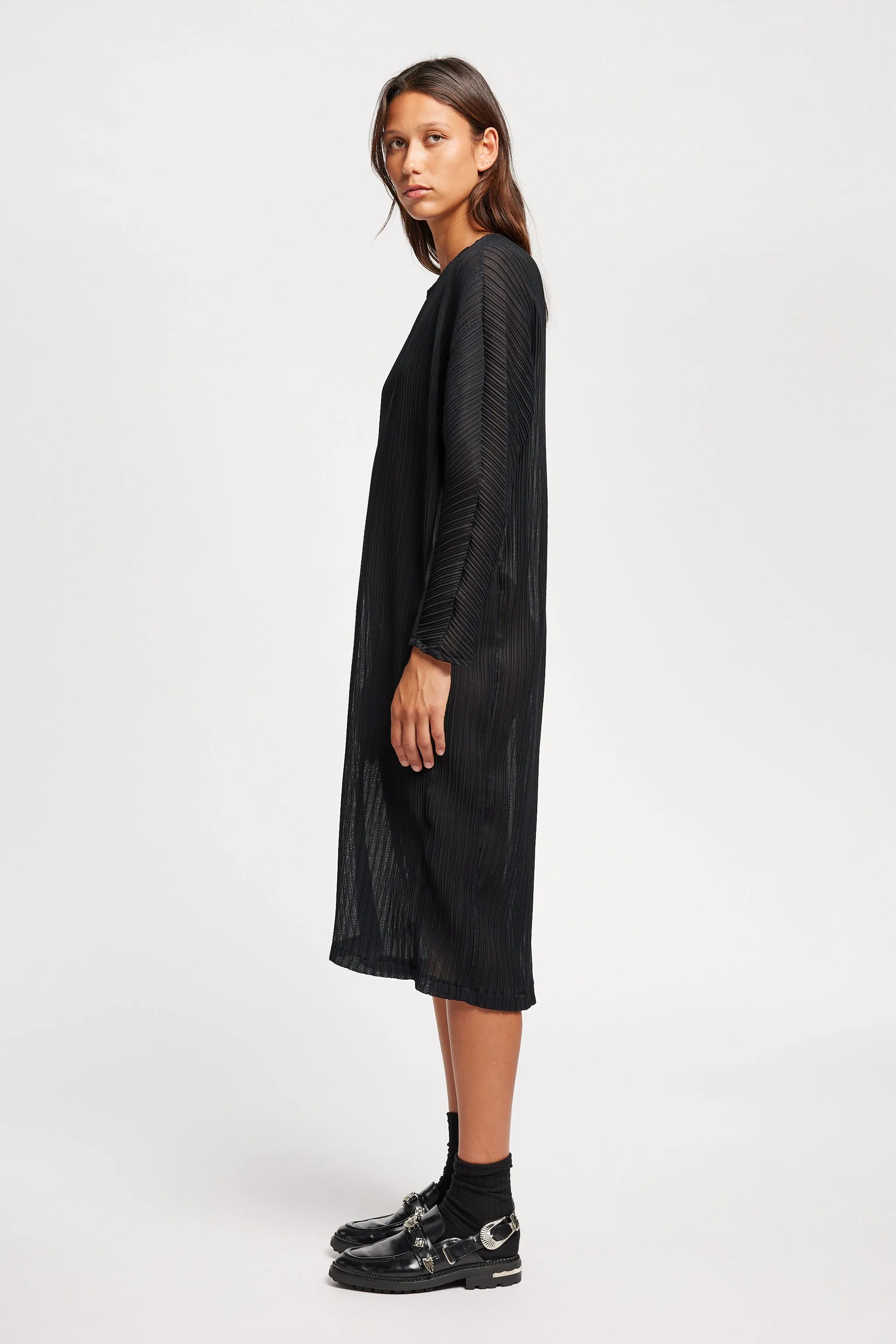 Easy Layering Sequel Dress Black