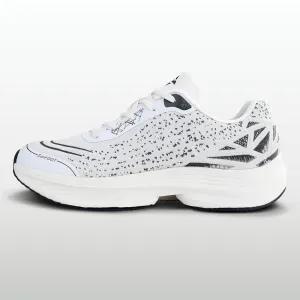 tennis shoes Adaptive Lace Closure Astro Training Shoe